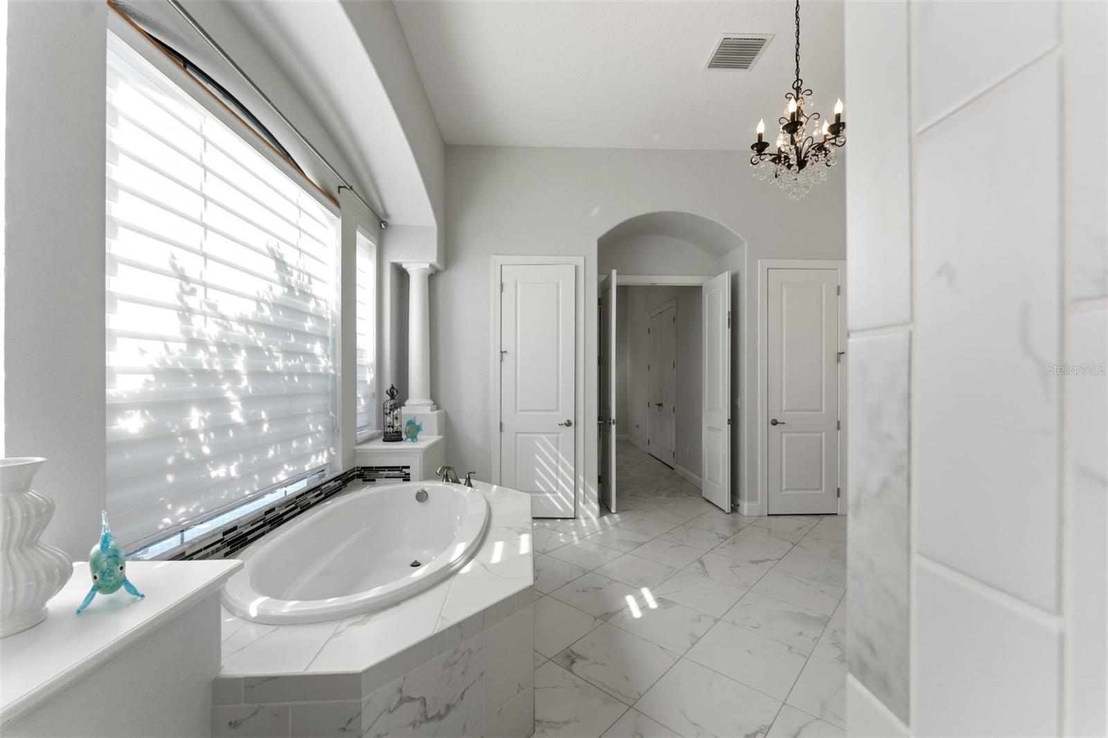 4071 ISABELLA CIR