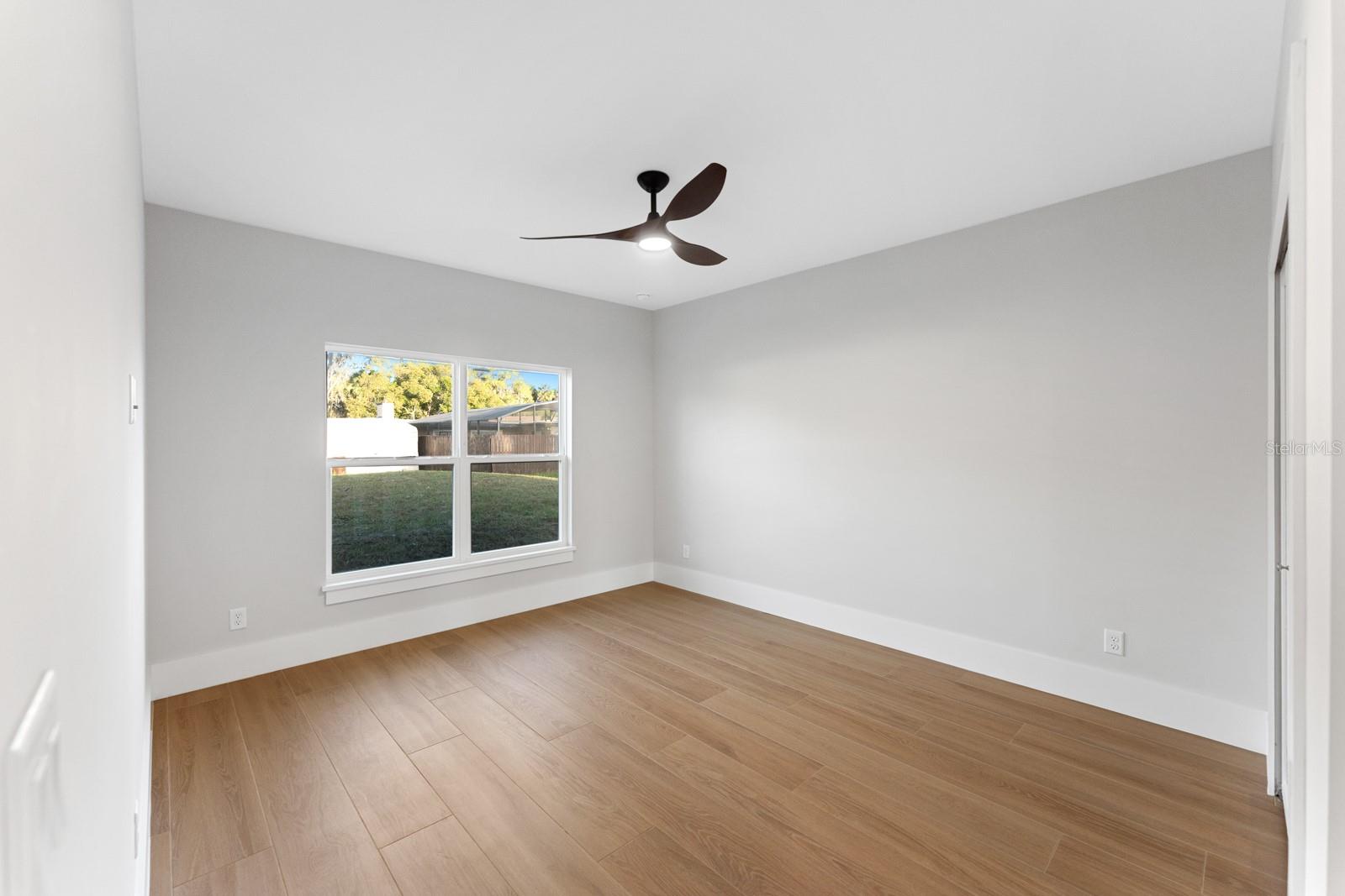 455 RIVERVIEW AVE