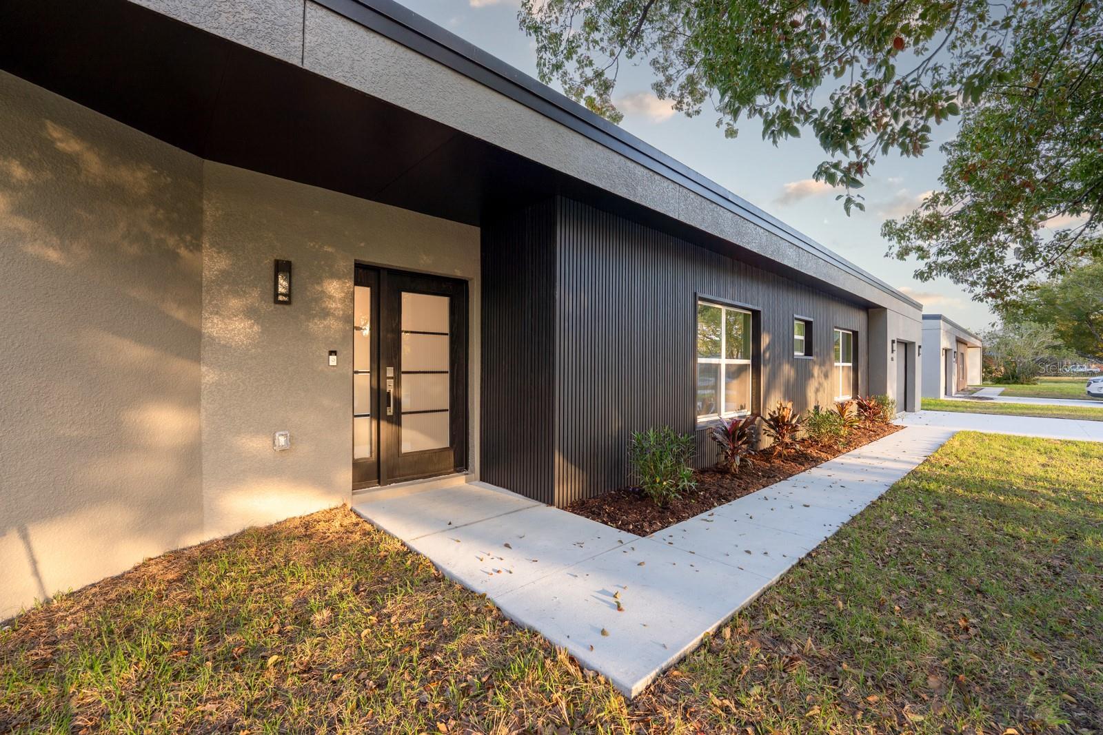 455 RIVERVIEW AVE