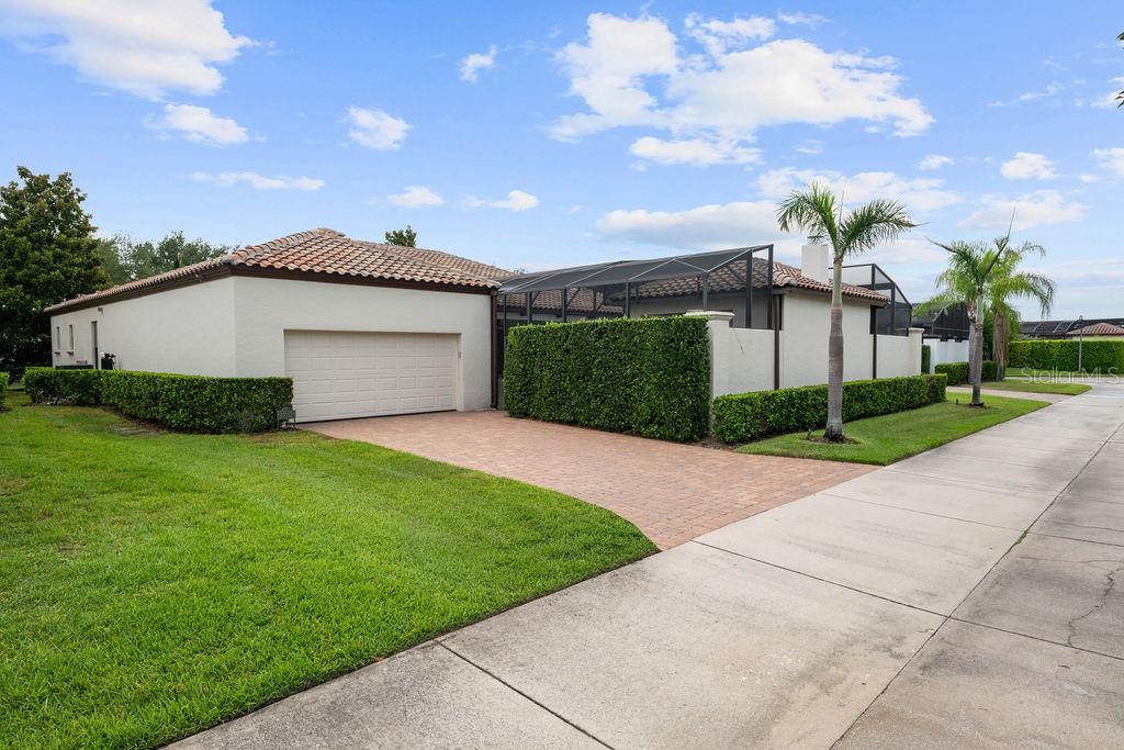11832 WATERSTONE LOOP DR