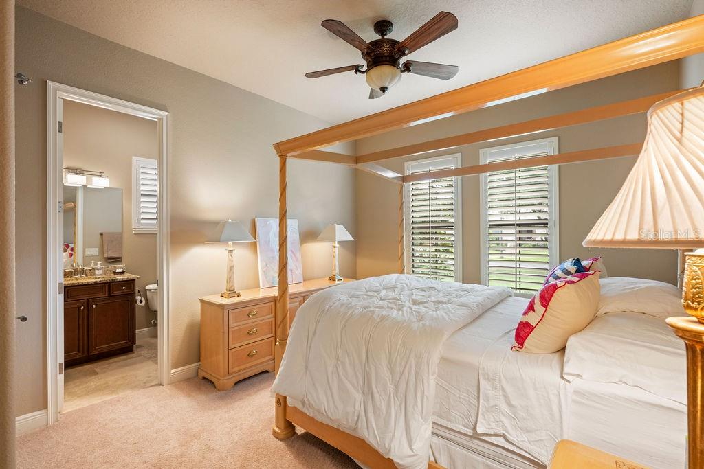 11832 WATERSTONE LOOP DR