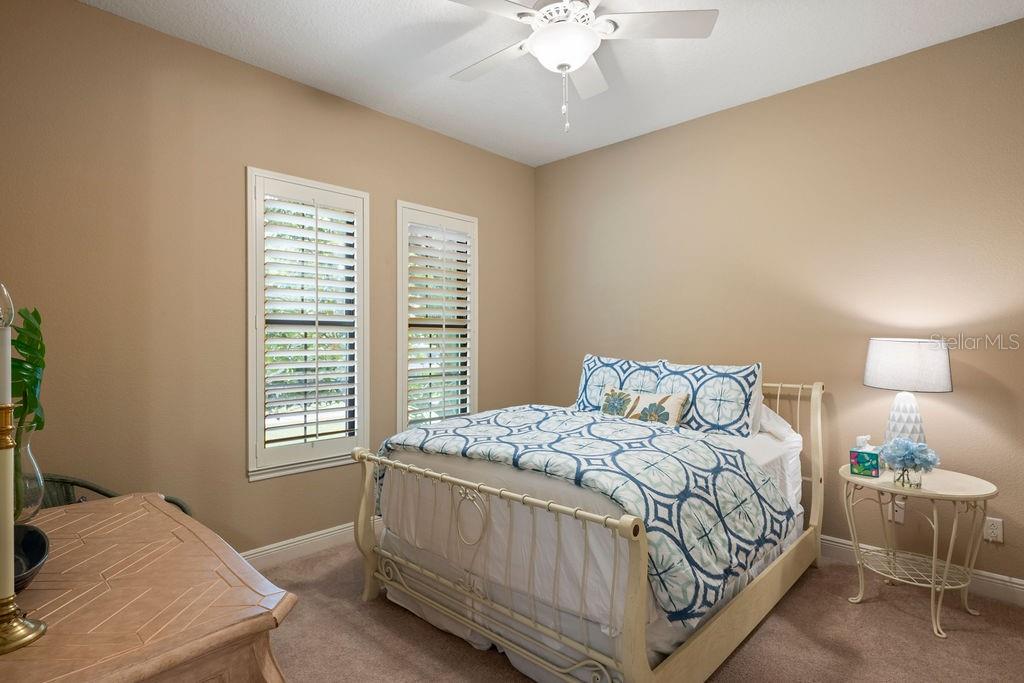 11832 WATERSTONE LOOP DR
