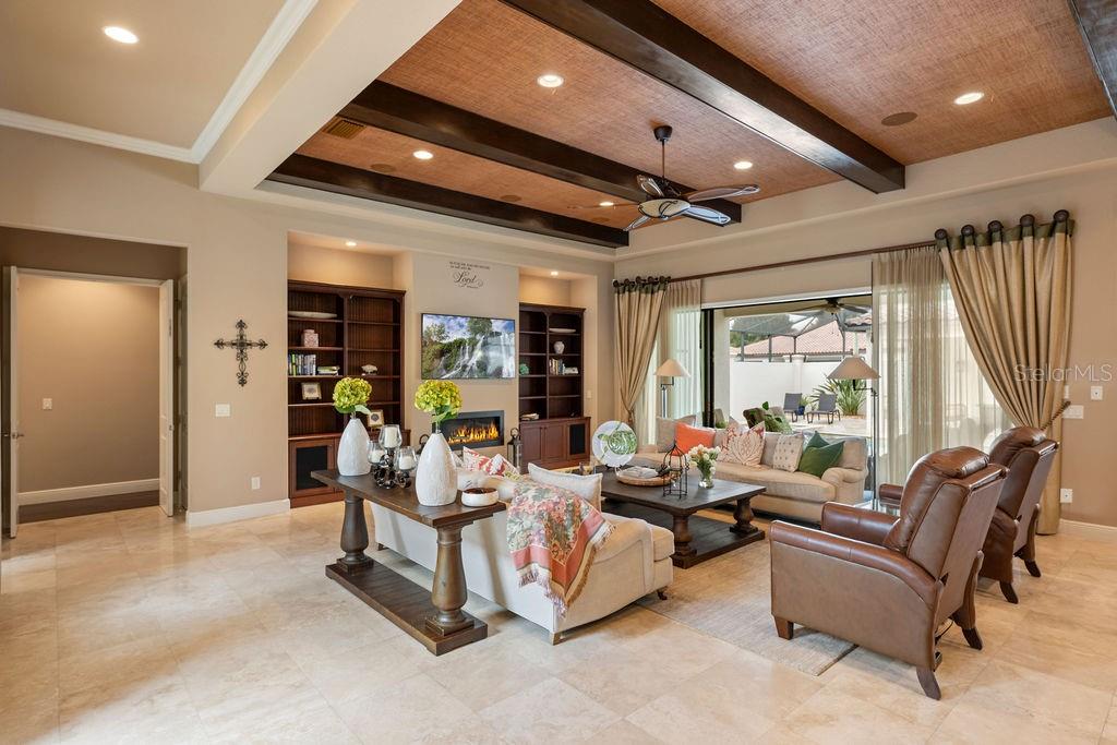 11832 WATERSTONE LOOP DR