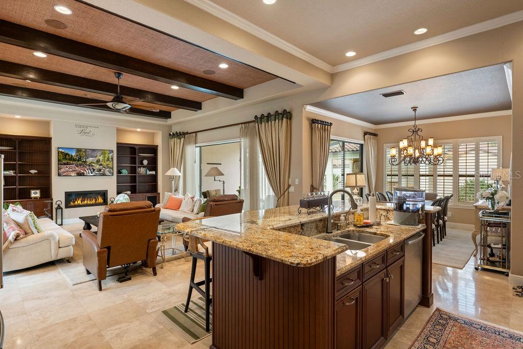 11832 WATERSTONE LOOP DR