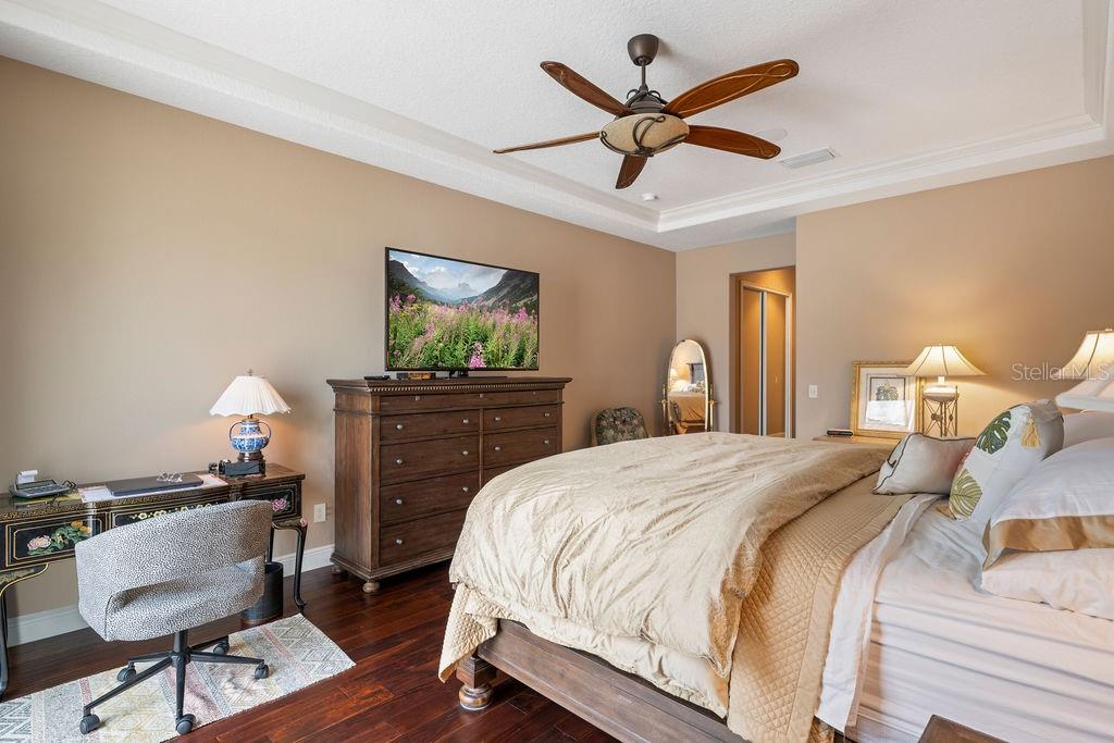 11832 WATERSTONE LOOP DR