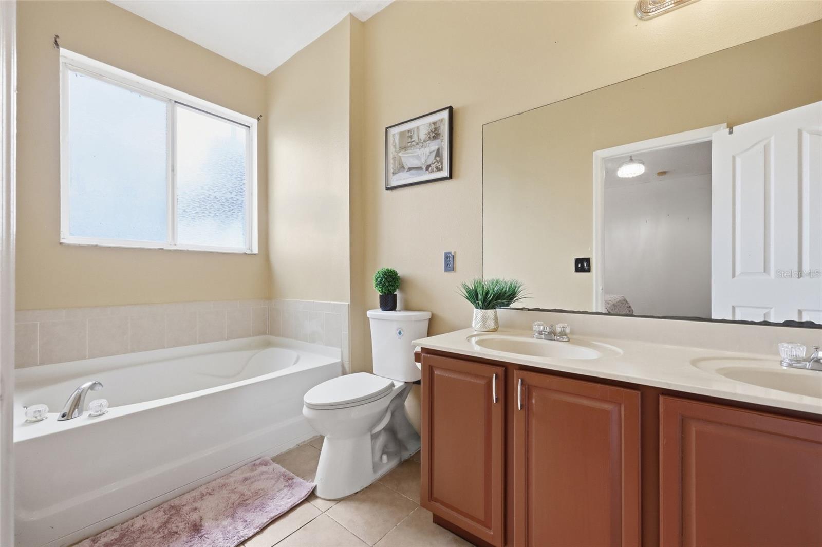 7254 COUNTRY RUN PKWY