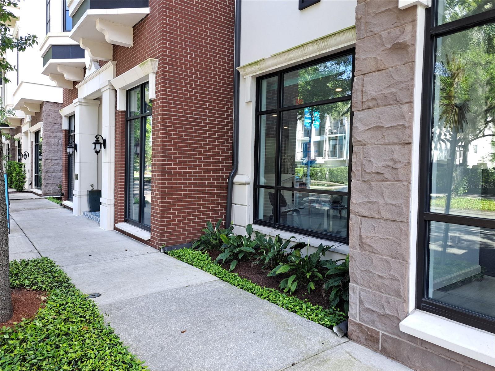 330 W MORSE BLVD #104