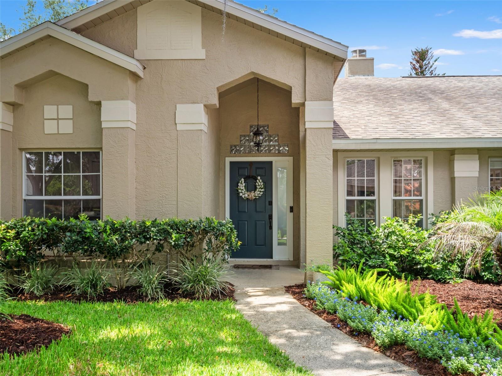 3552 WOODLEY PARK PL