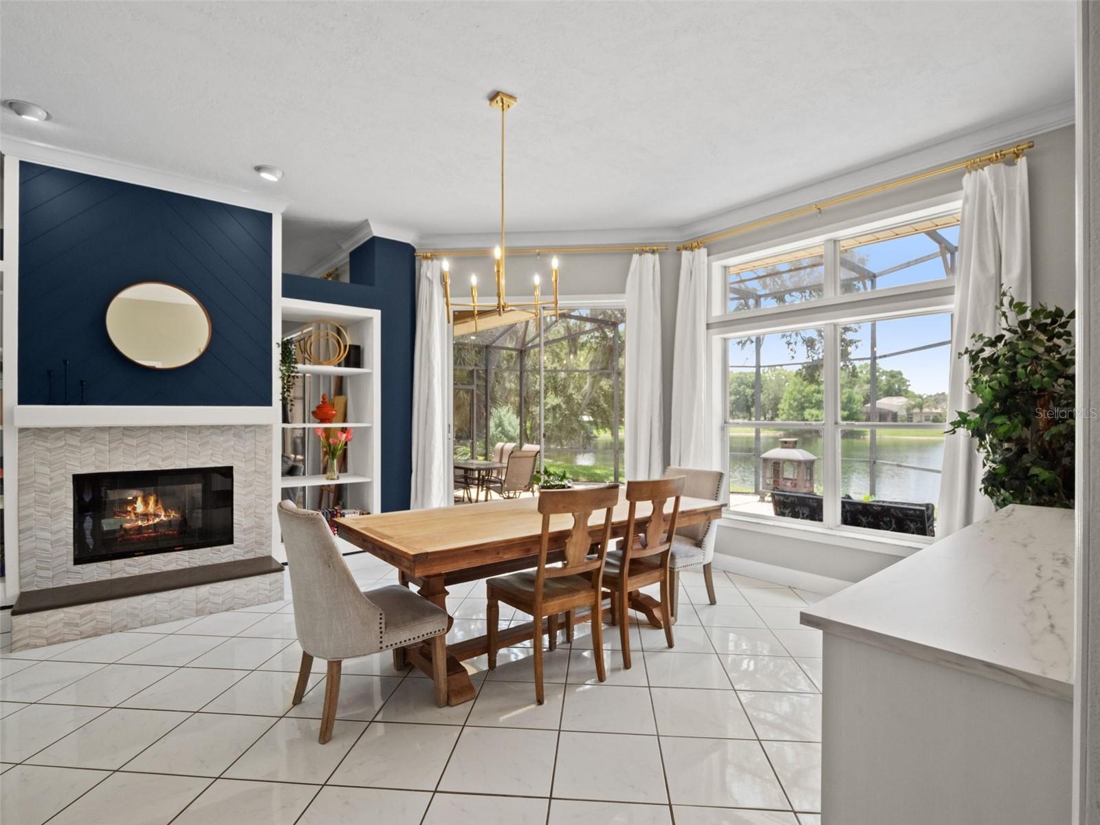 3552 WOODLEY PARK PL