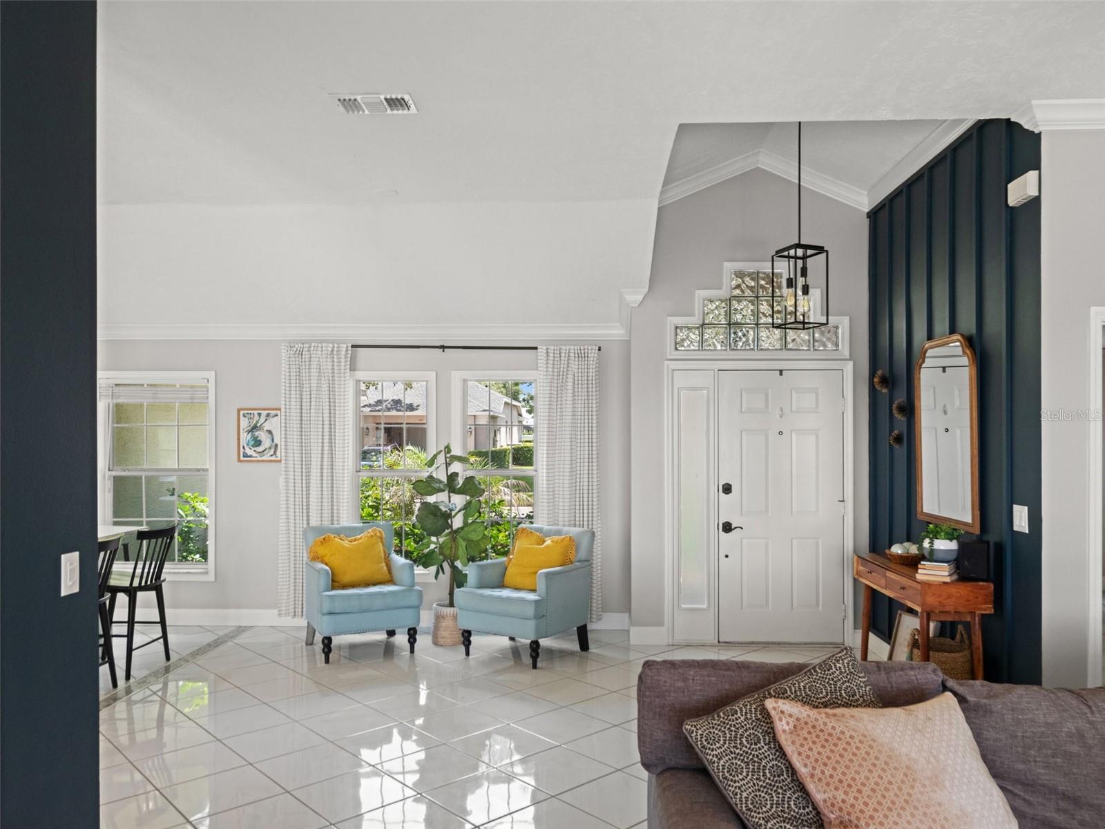 3552 WOODLEY PARK PL
