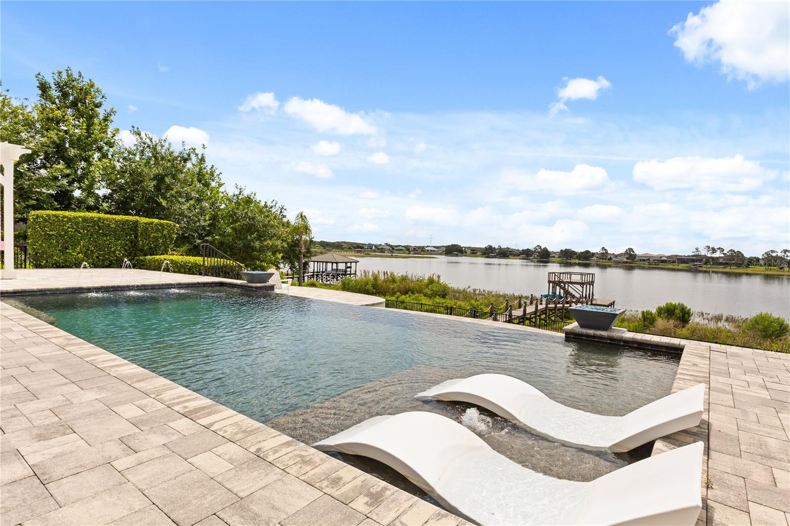 15138 SHONAN GOLD DR