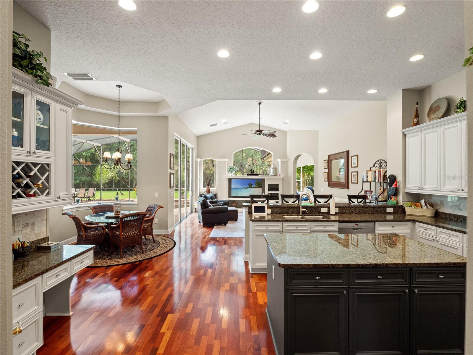 3358 HORSESHOE BEND CT