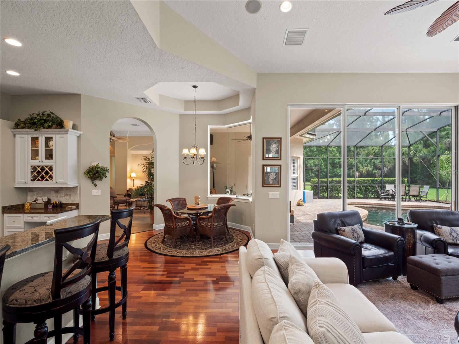 3358 HORSESHOE BEND CT