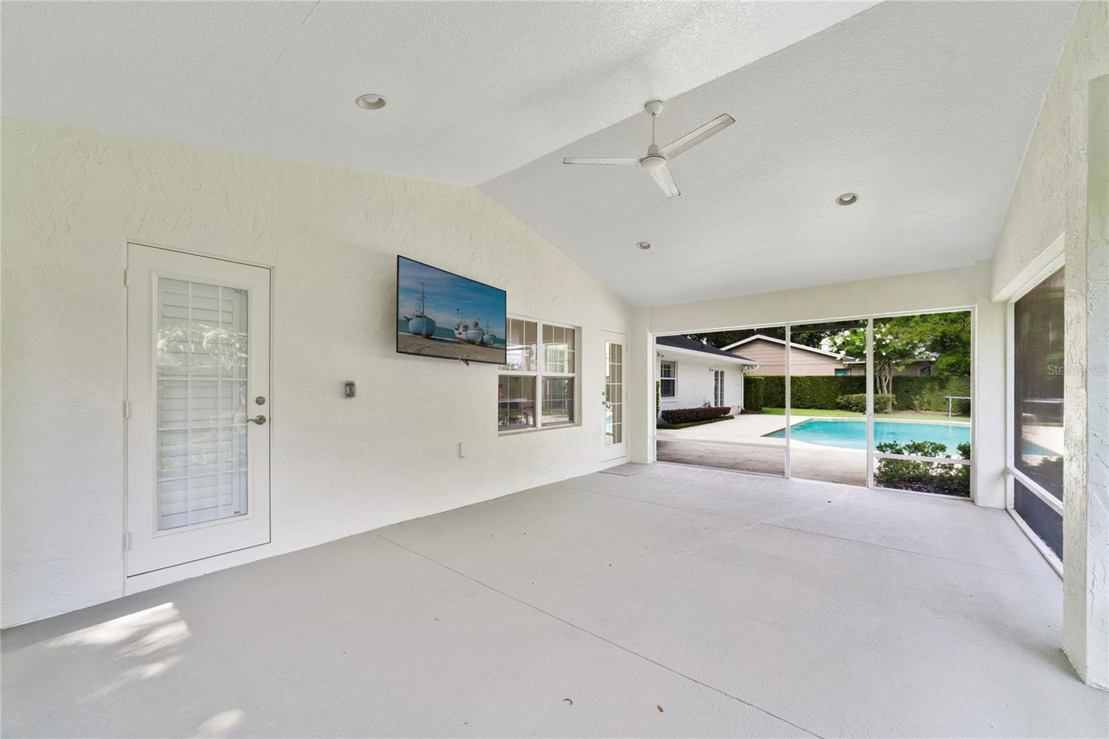 1615 KING ARTHUR CIR