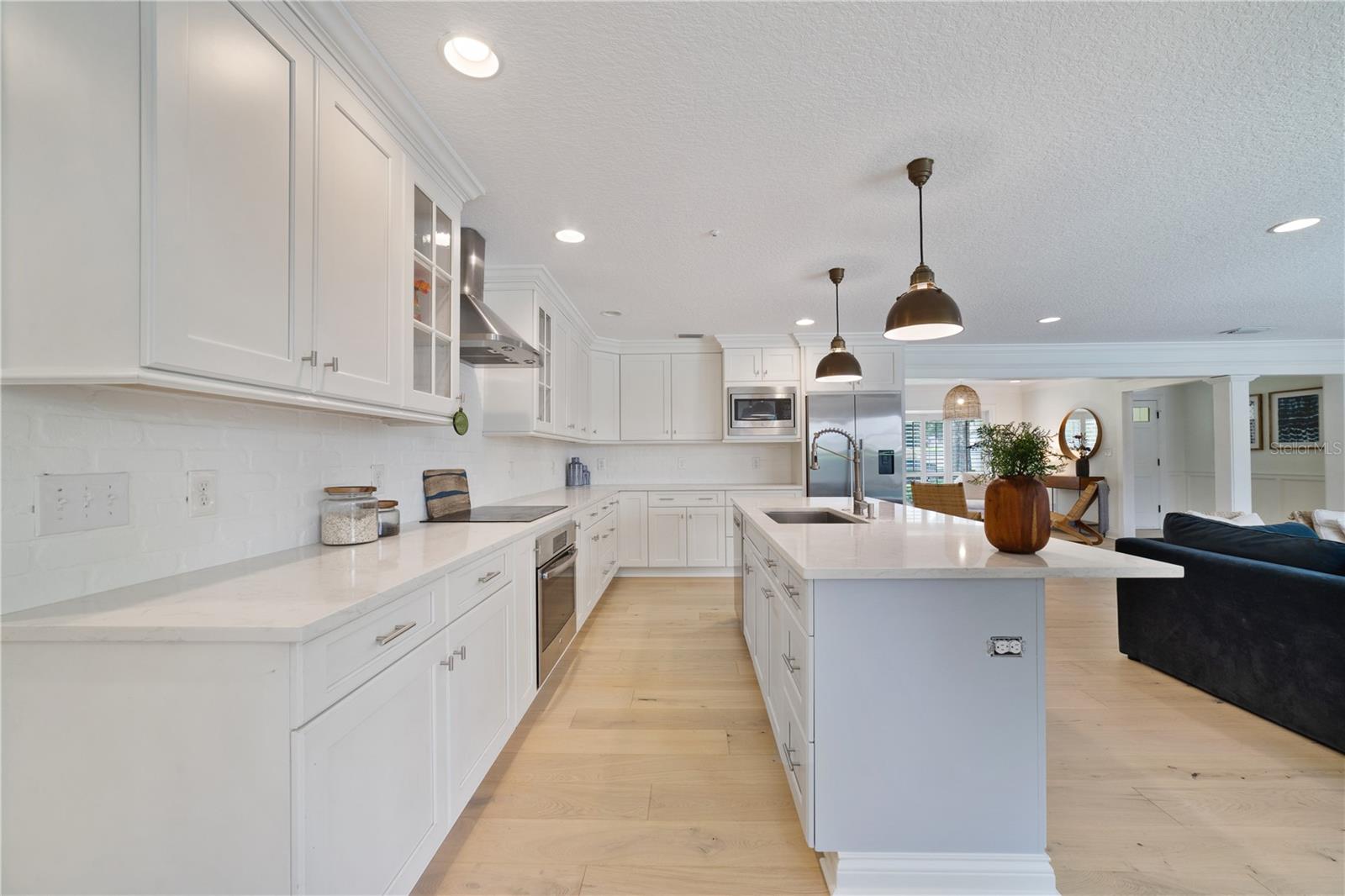1615 KING ARTHUR CIR