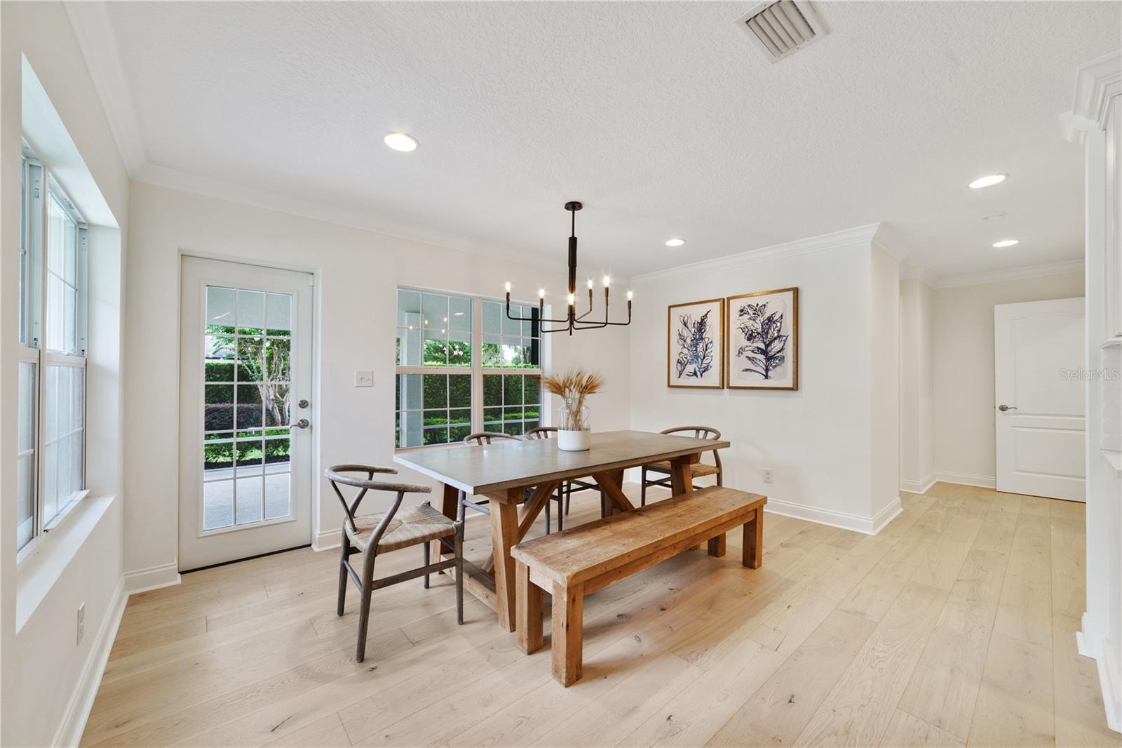 1615 KING ARTHUR CIR