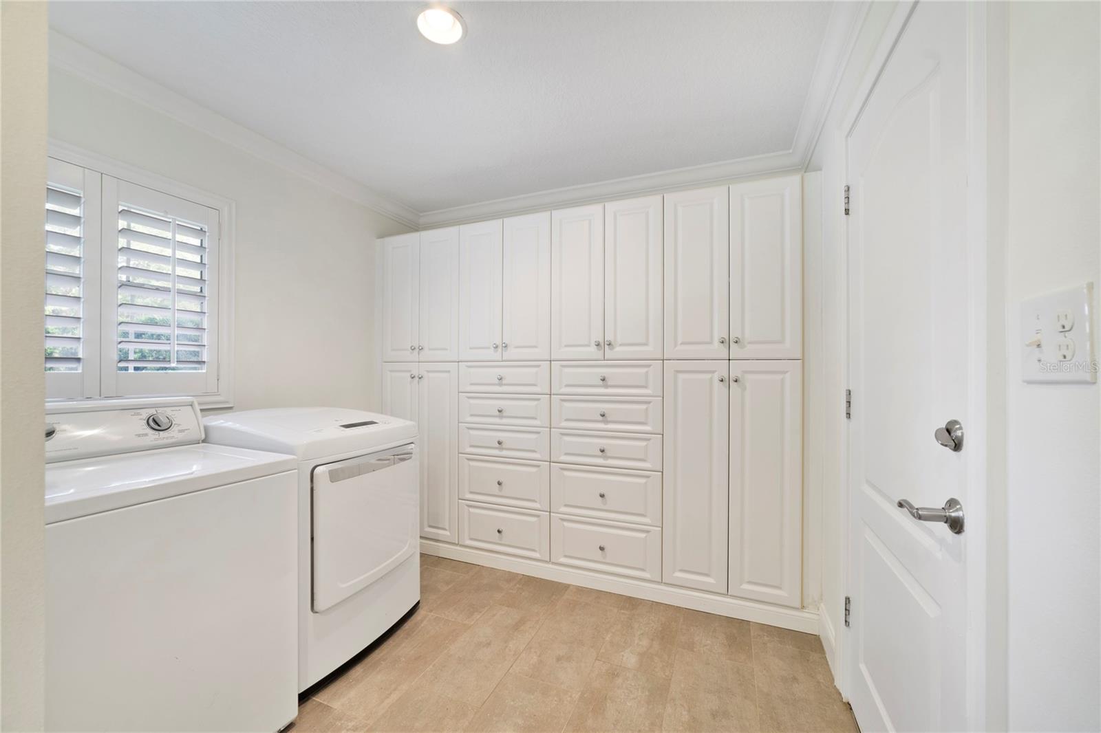 1615 KING ARTHUR CIR