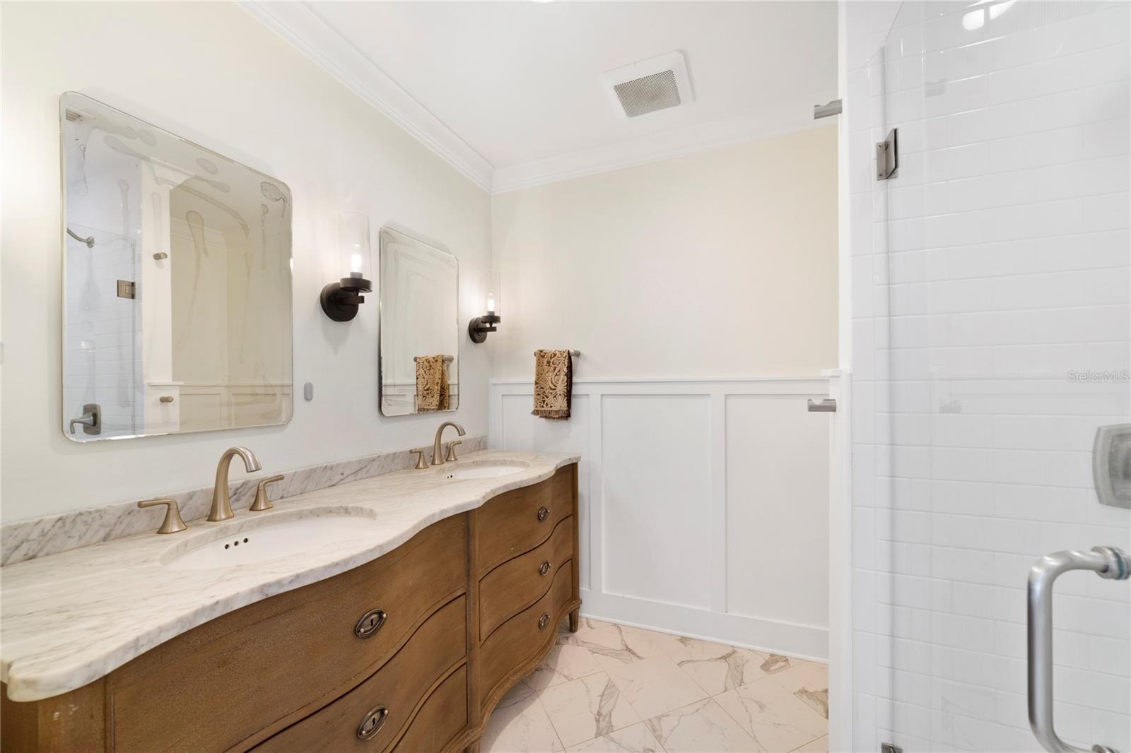 1615 KING ARTHUR CIR
