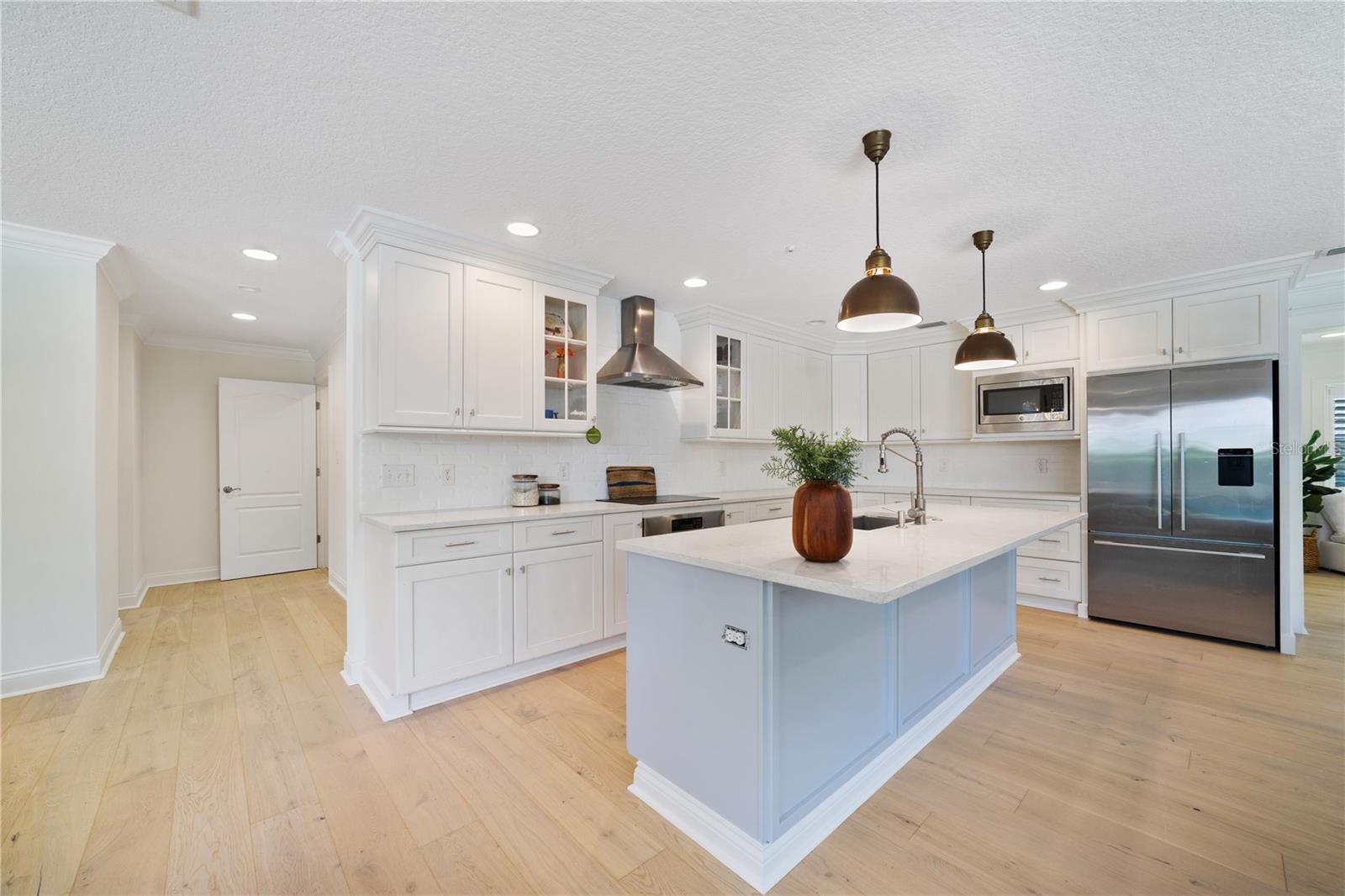 1615 KING ARTHUR CIR
