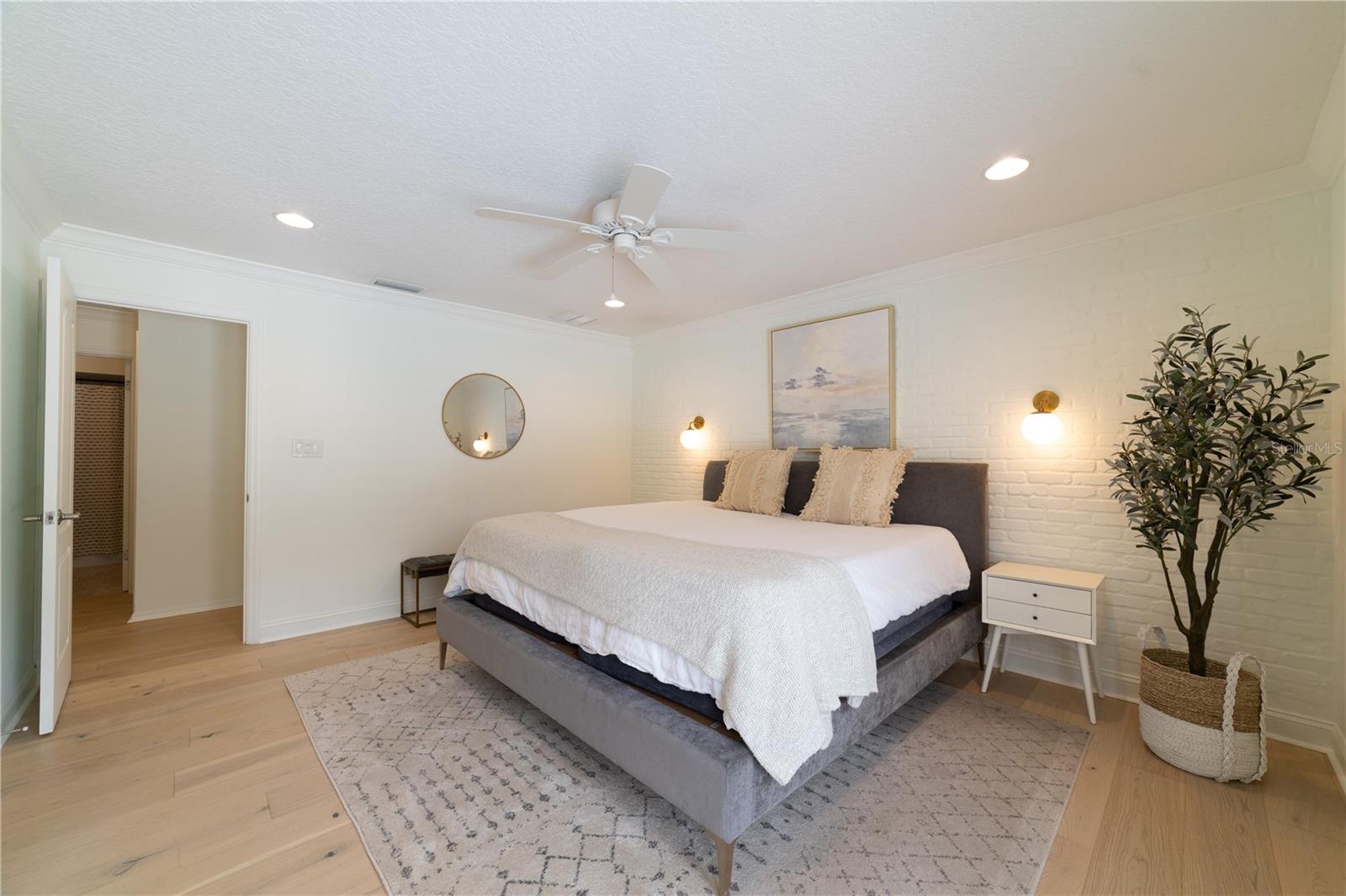 1615 KING ARTHUR CIR