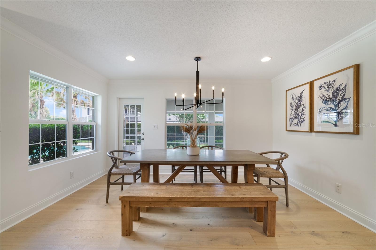 1615 KING ARTHUR CIR