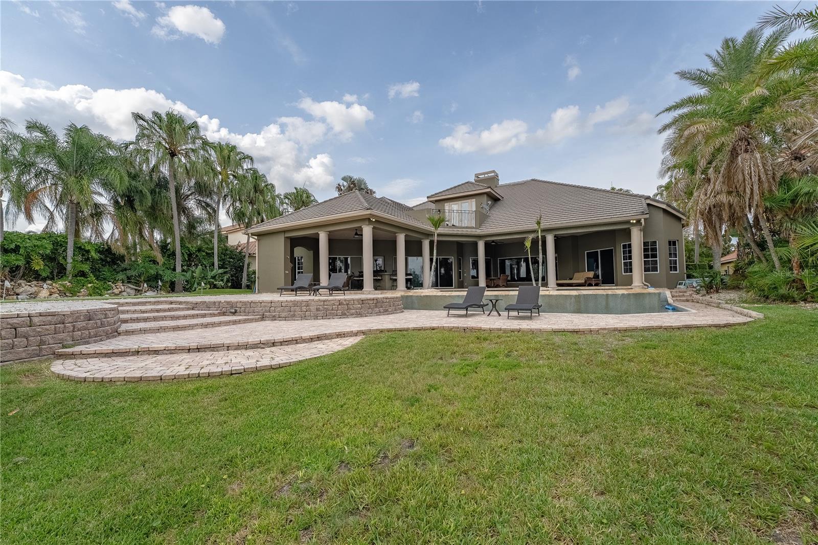 1408 LAKE WHITNEY DRIVE