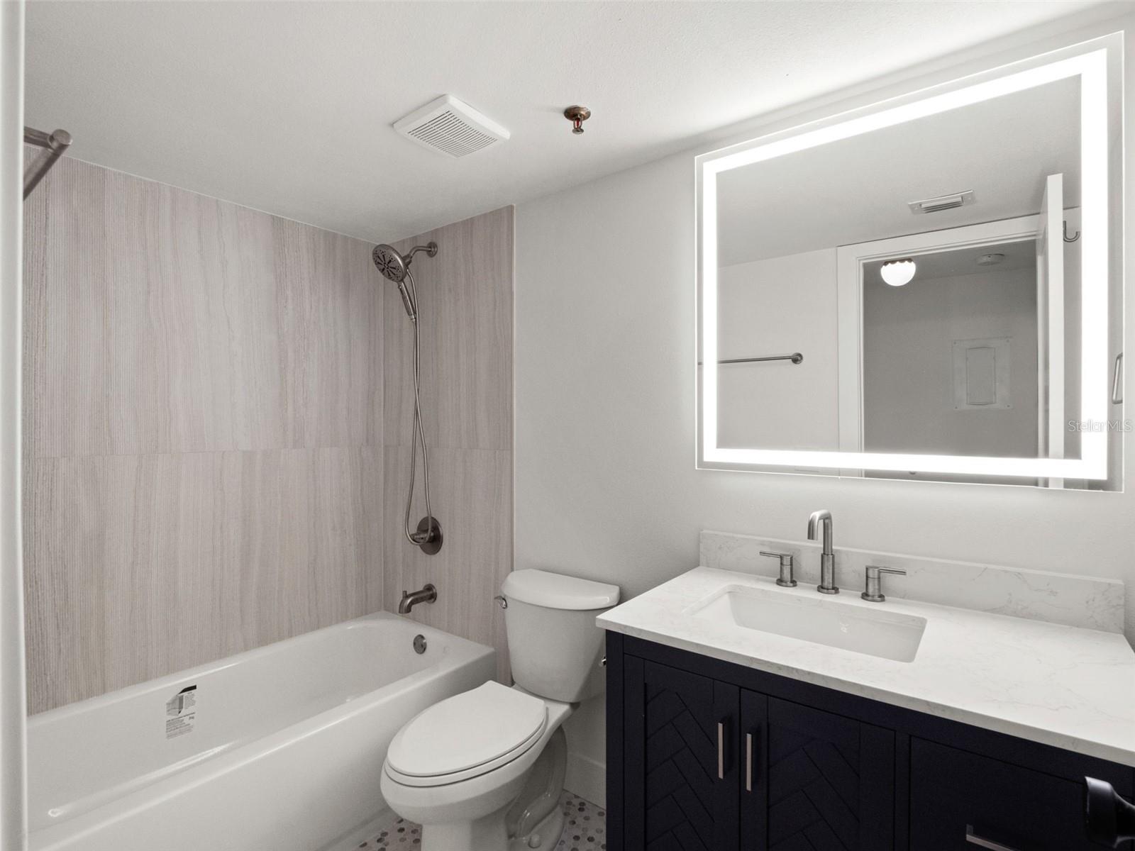 530 E CENTRAL BLVD #405