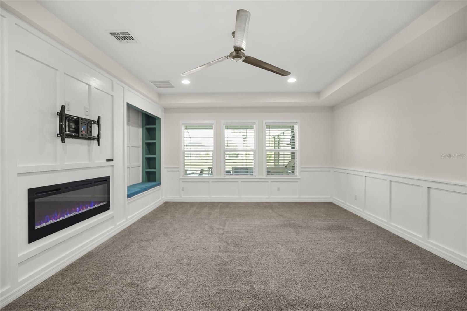 7389 JOHN HANCOCK DR