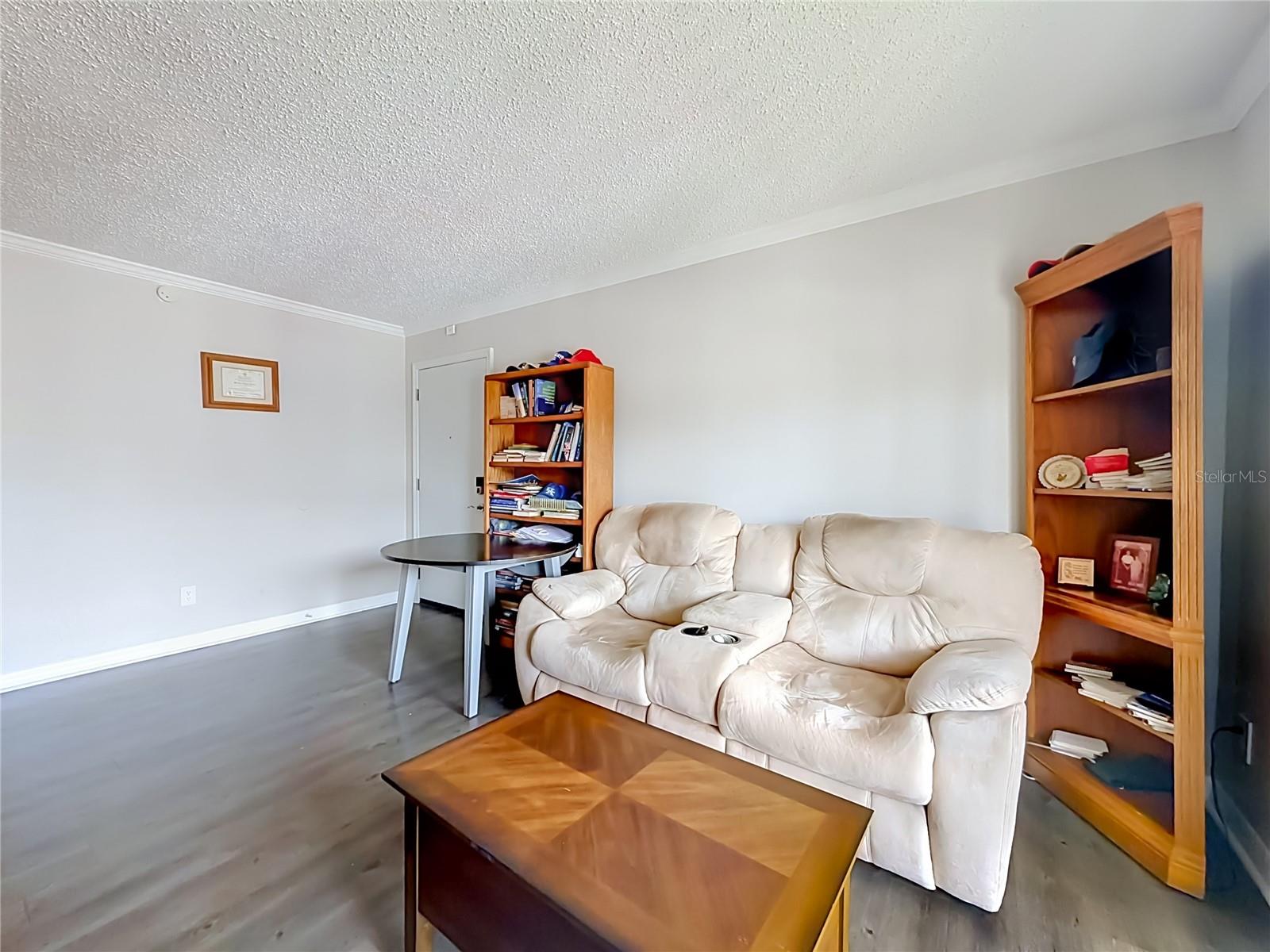 305 WYMORE RD #205