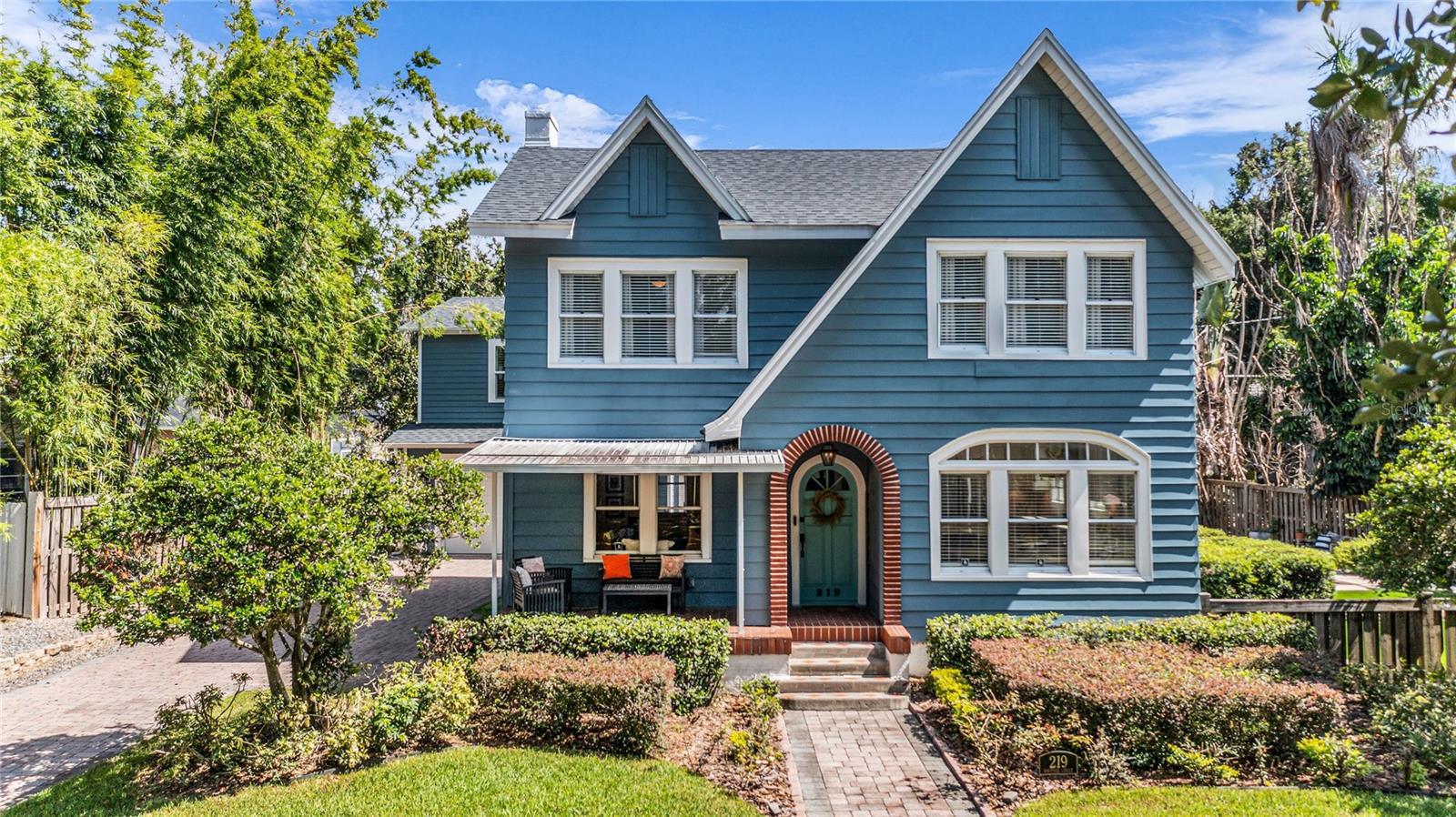 219 WHITTIER CIR