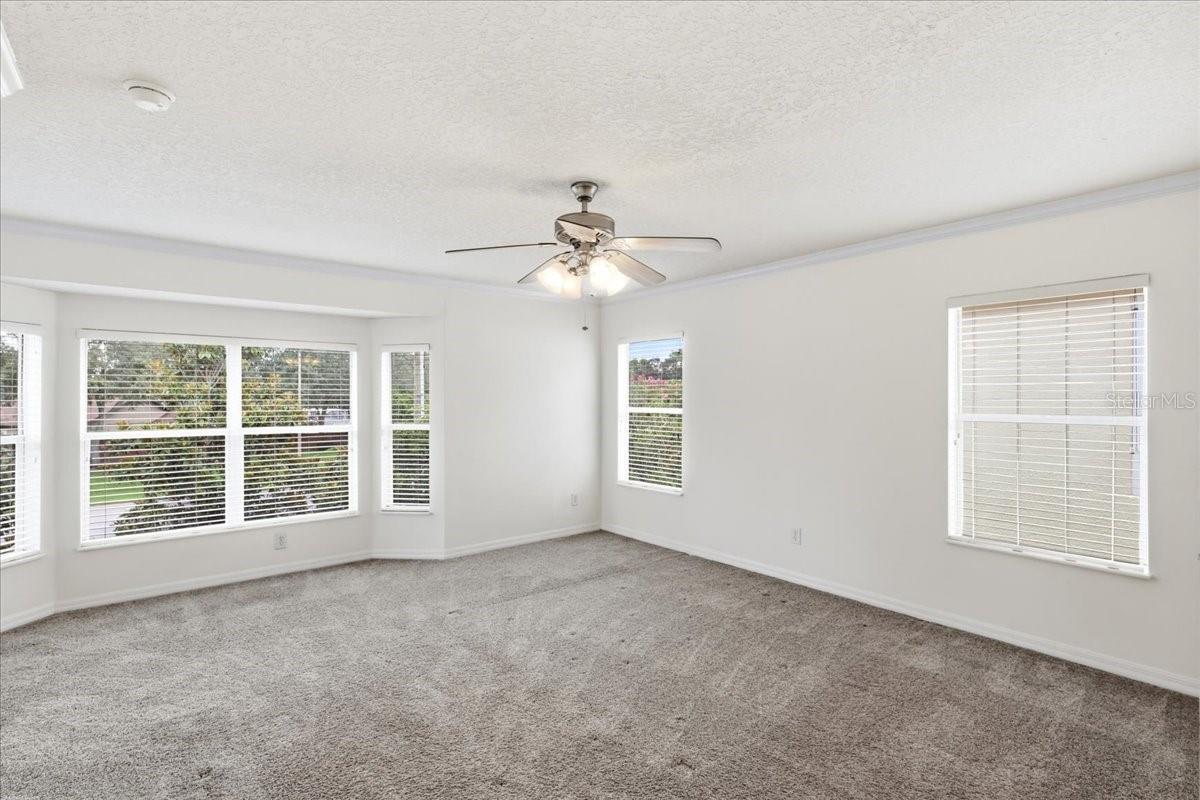 11854 VIA LUCERNA CIR