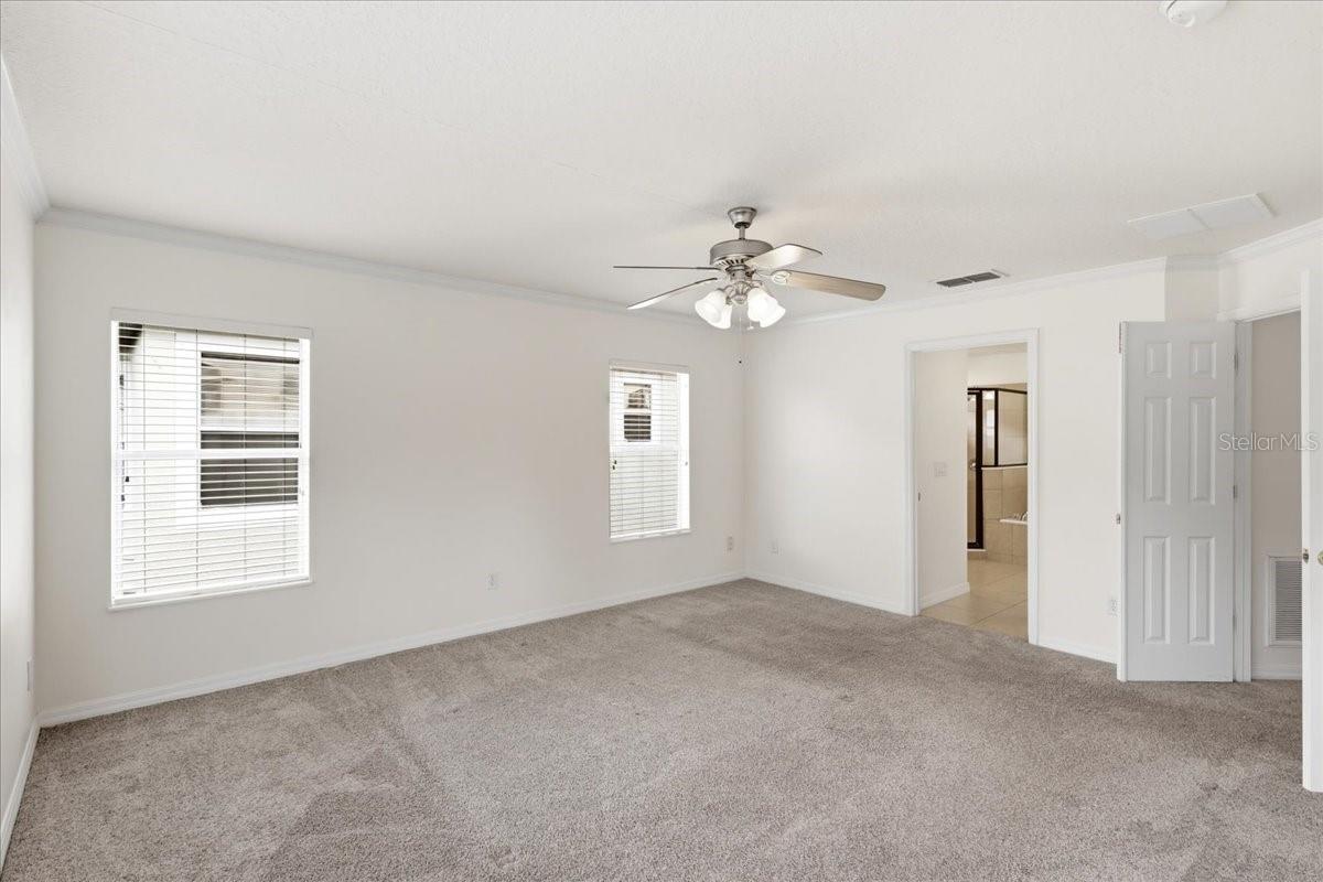 11854 VIA LUCERNA CIR