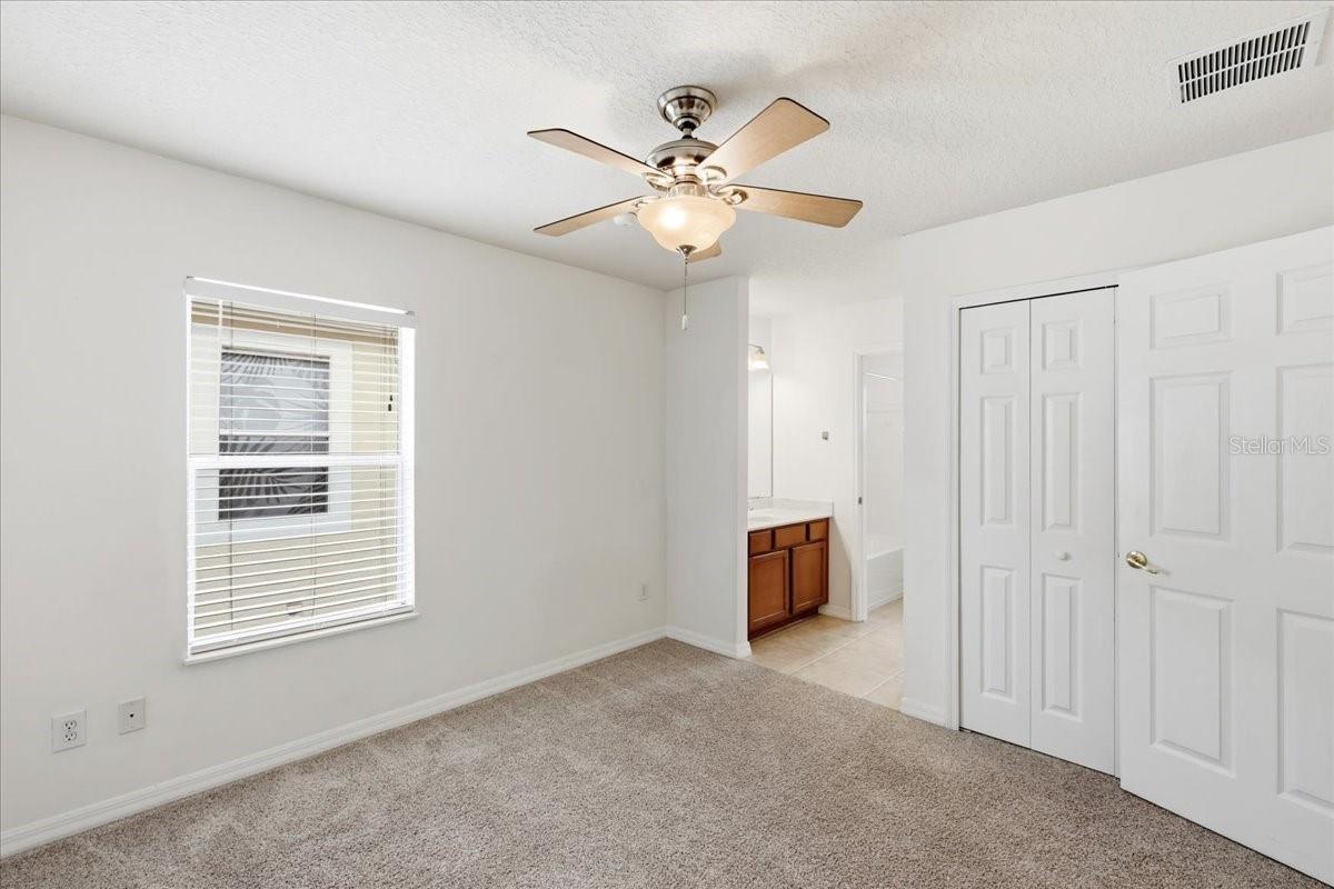 11854 VIA LUCERNA CIR