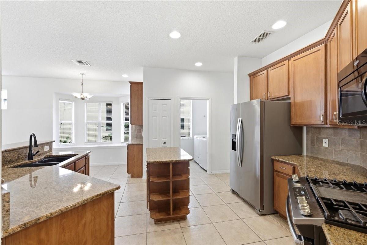 11854 VIA LUCERNA CIR