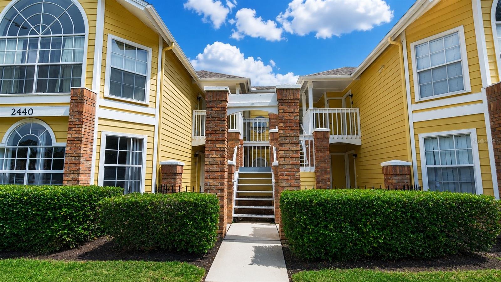 2440 SWEETWATER CLUB CIR #40