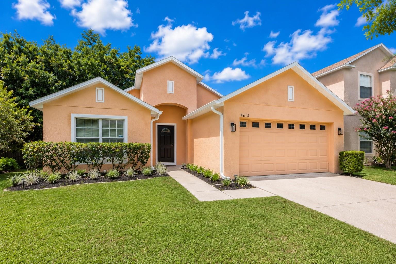 4618 AGUILA PL