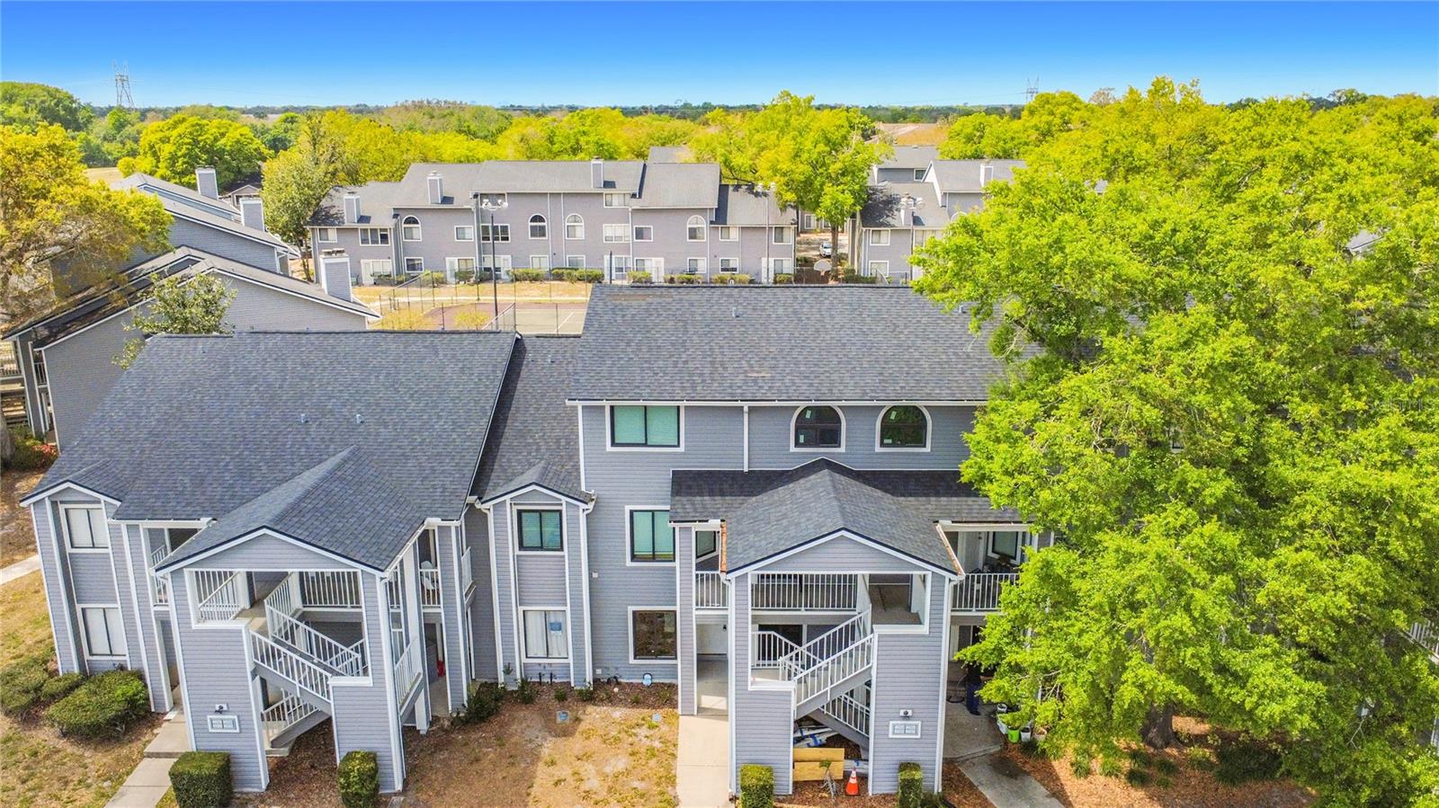 2260 GRENWICH AVE #2260