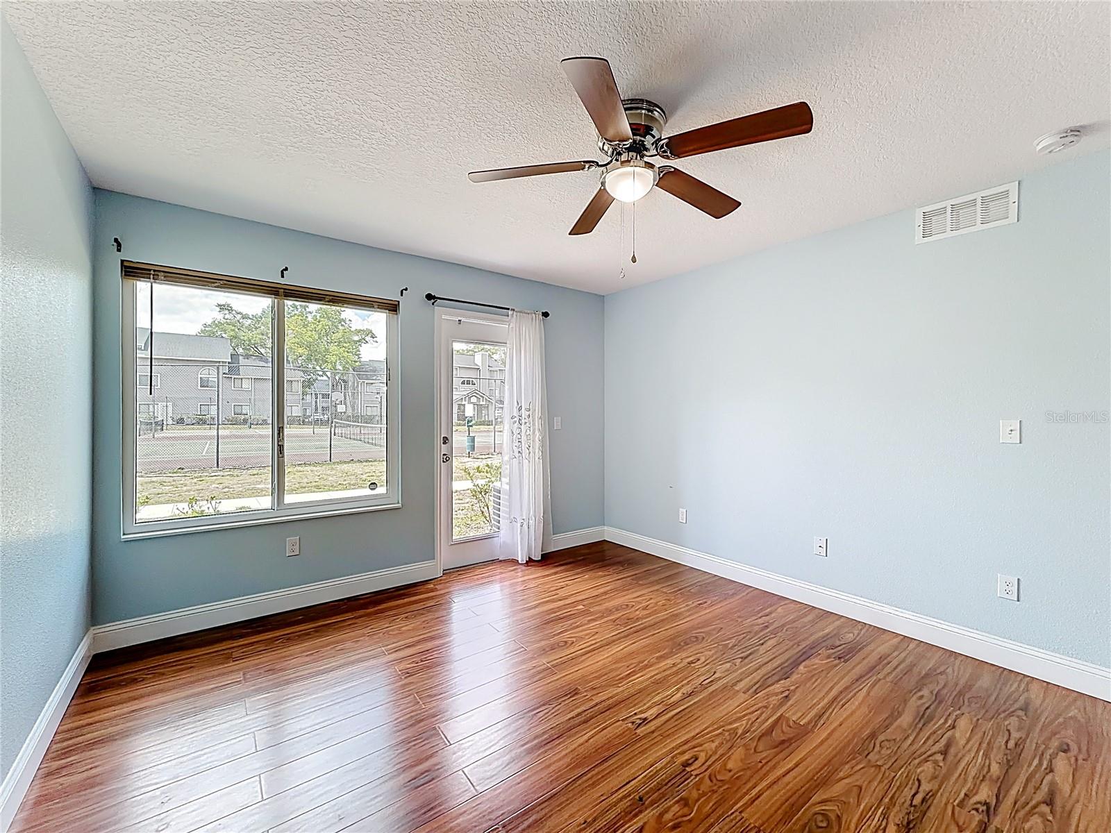 2260 GRENWICH AVE #2260