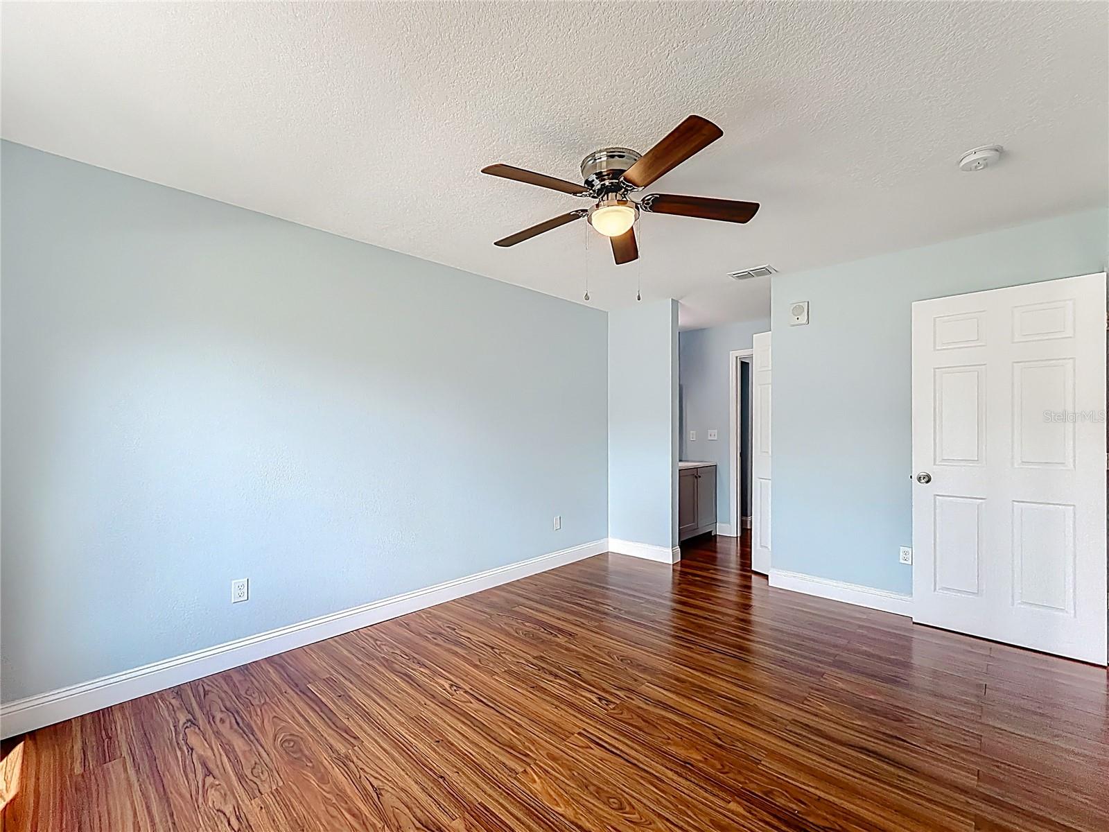 2260 GRENWICH AVE #2260