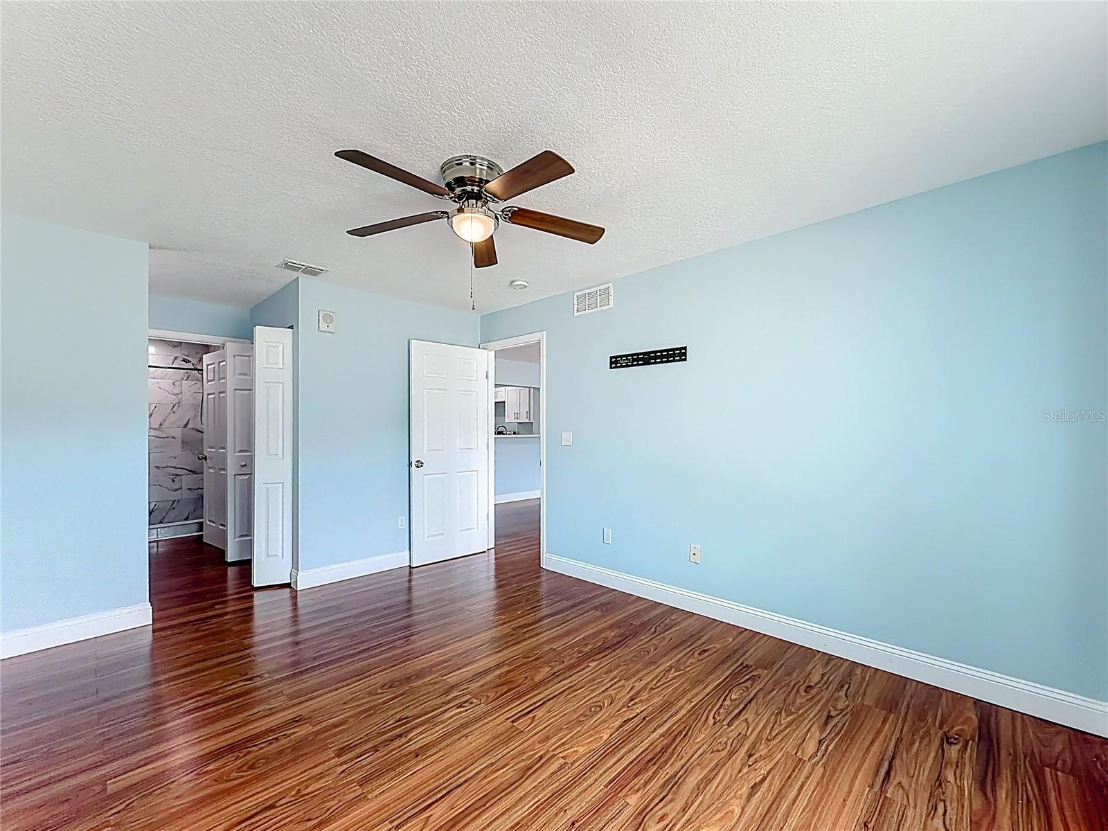 2260 GRENWICH AVE #2260
