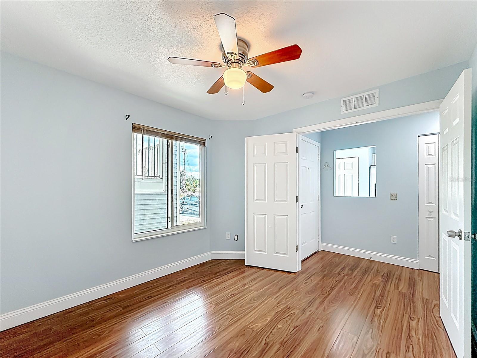 2260 GRENWICH AVE #2260