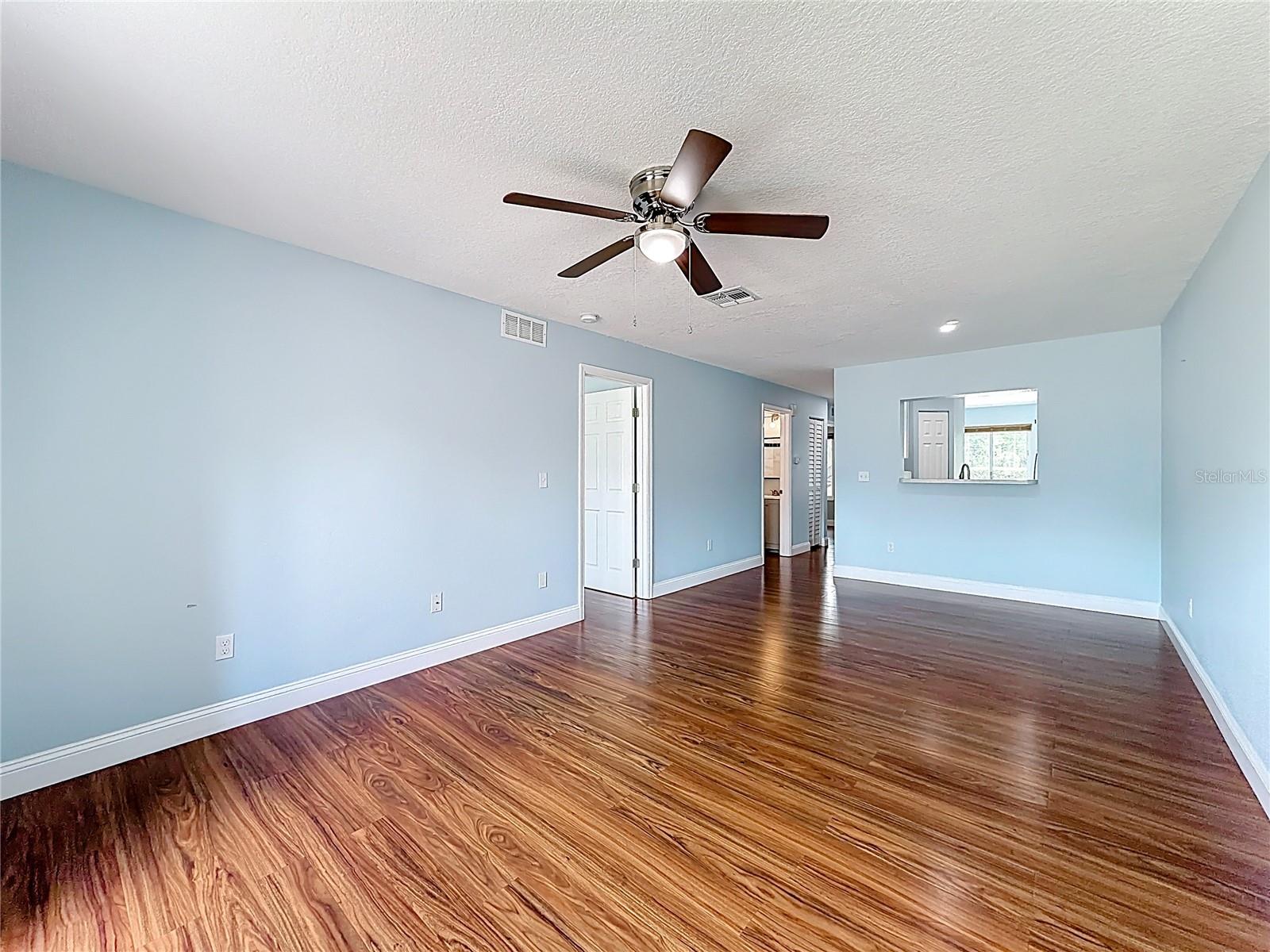 2260 GRENWICH AVE #2260