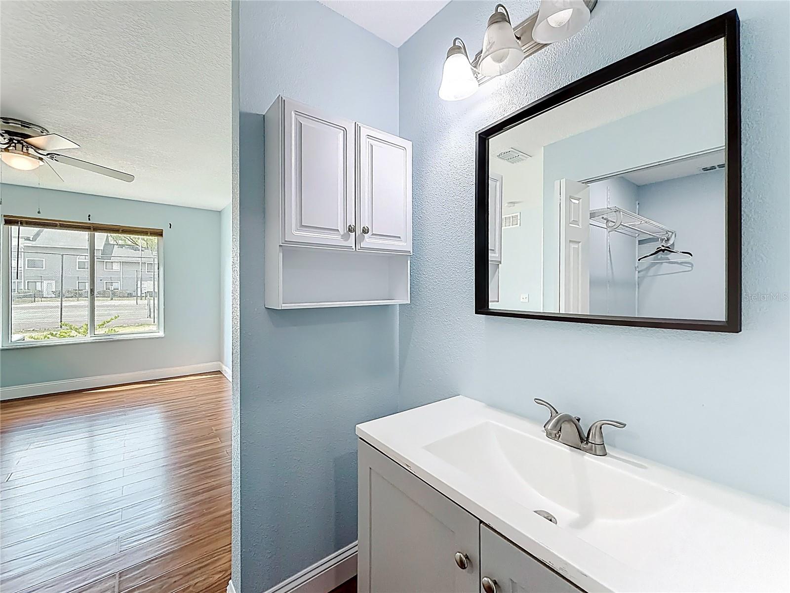 2260 GRENWICH AVE #2260