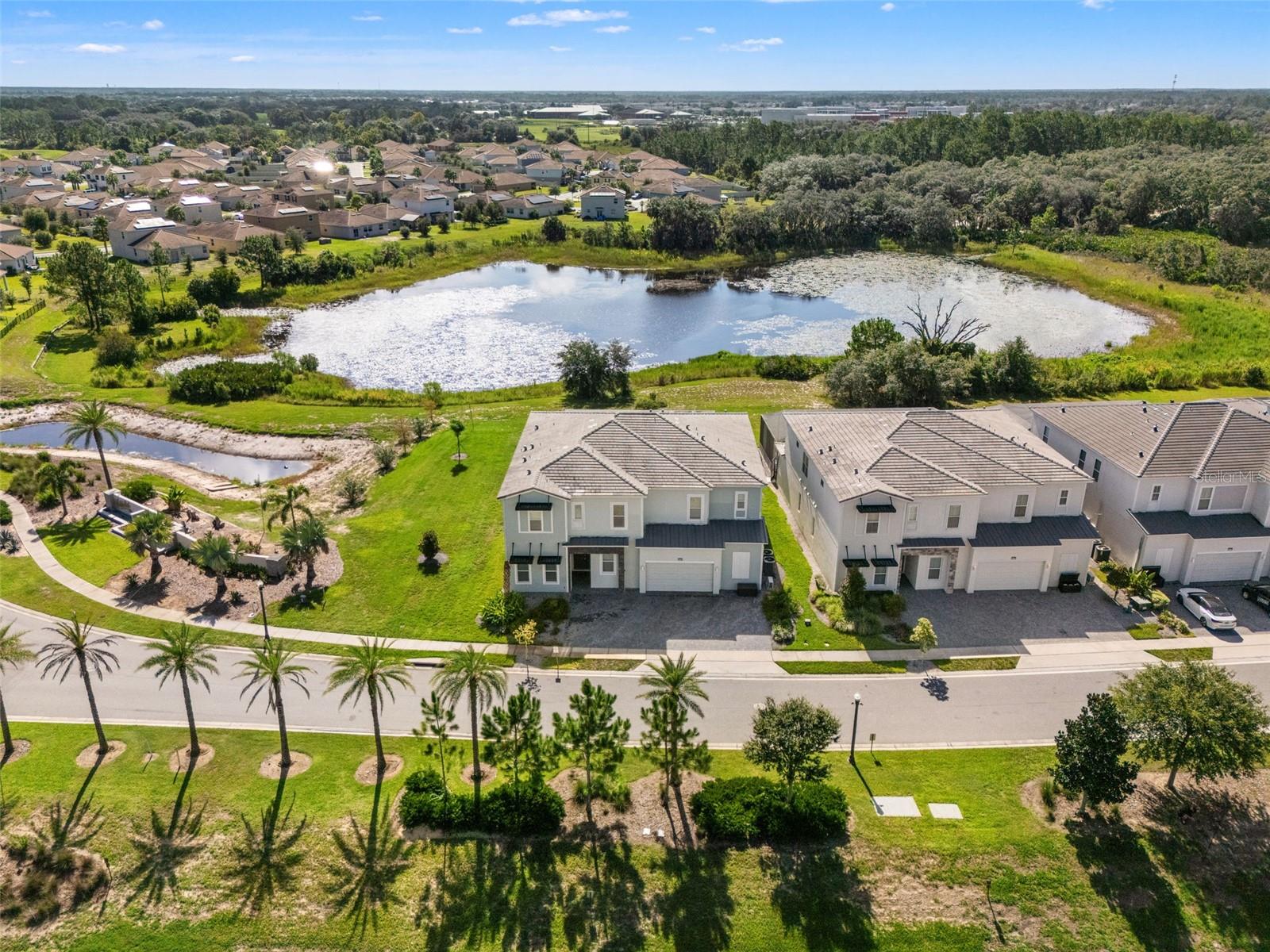 1660 OAK BLOSSOM DR