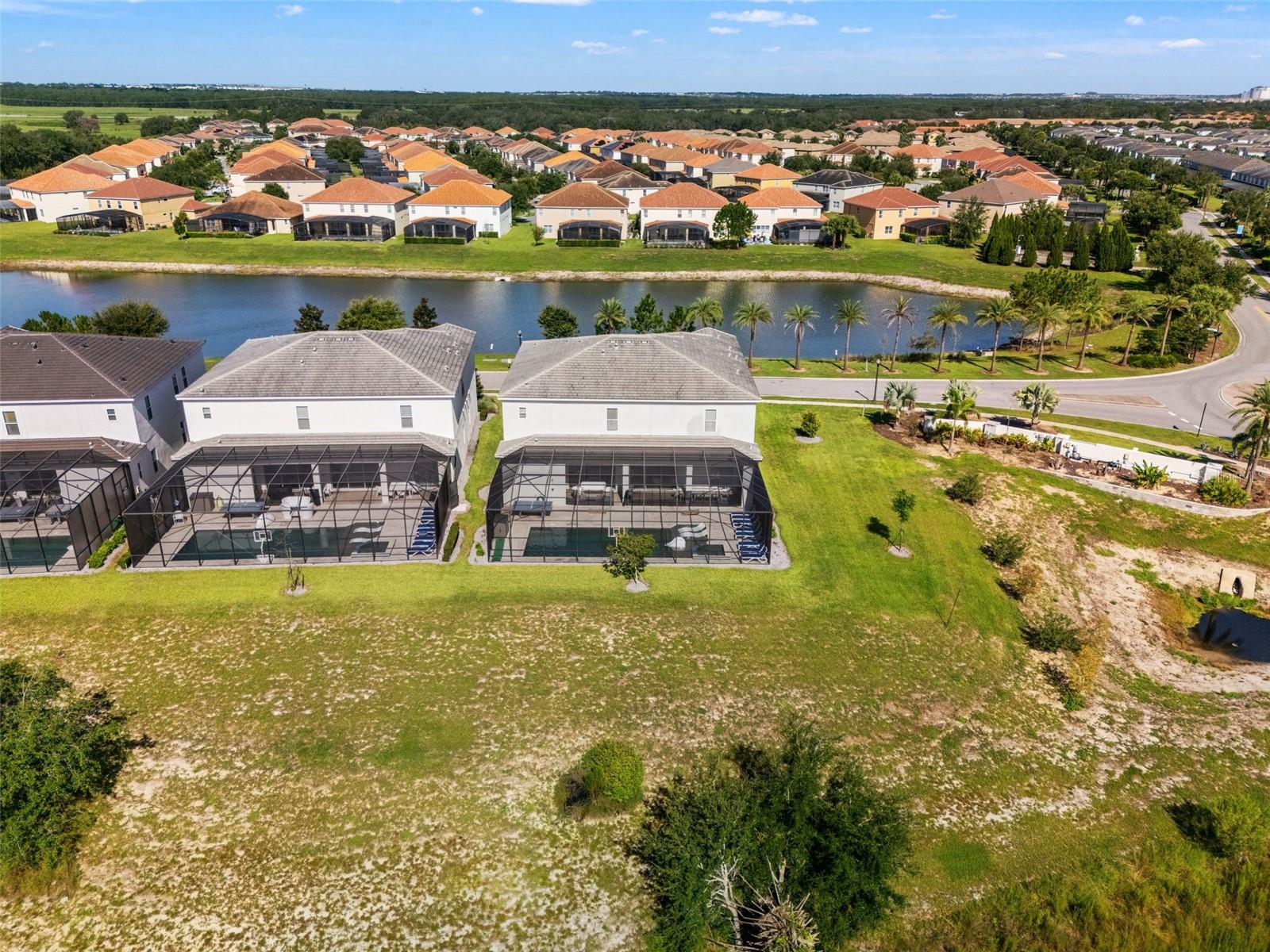 1660 OAK BLOSSOM DR
