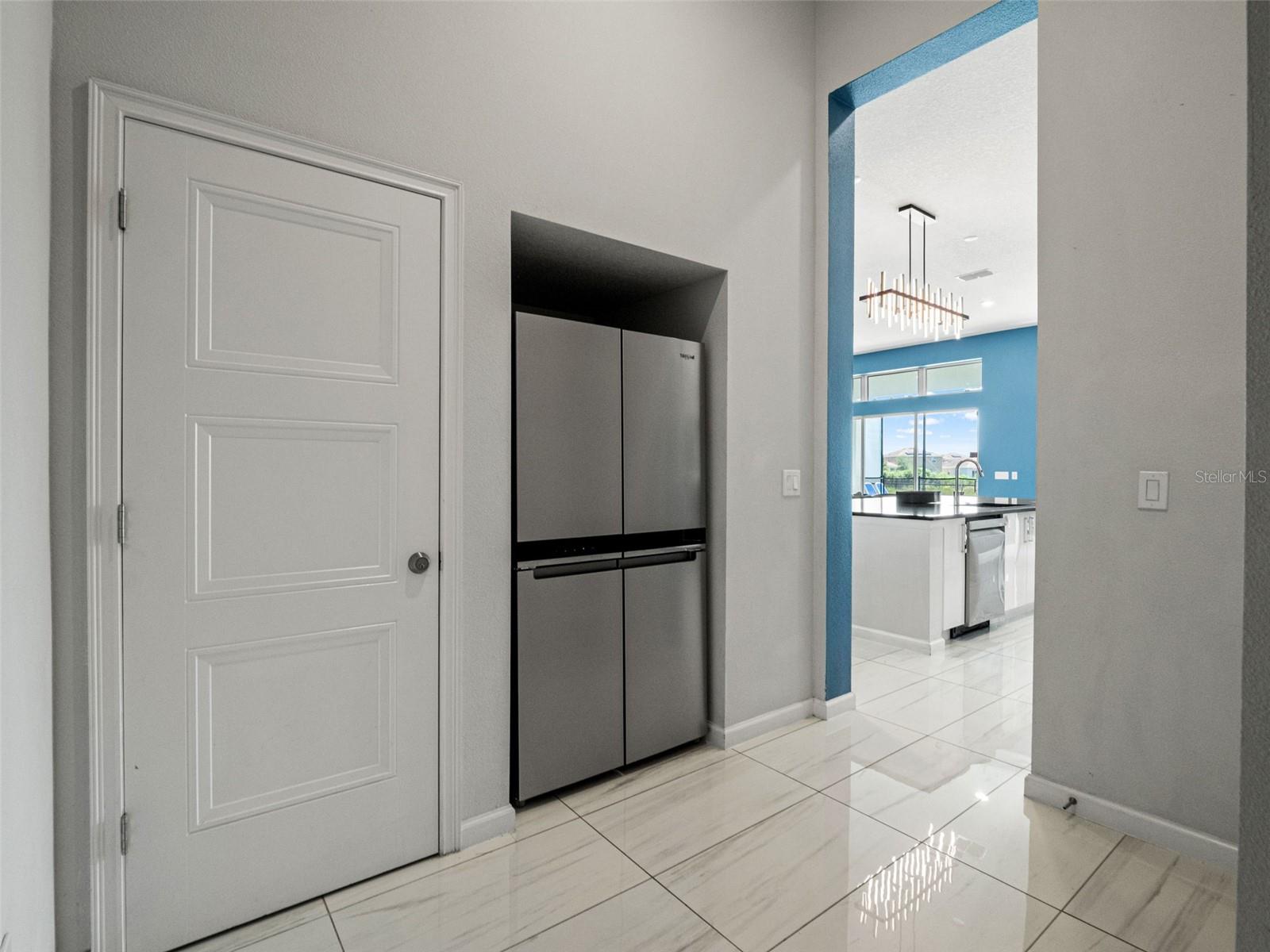 1660 OAK BLOSSOM DR