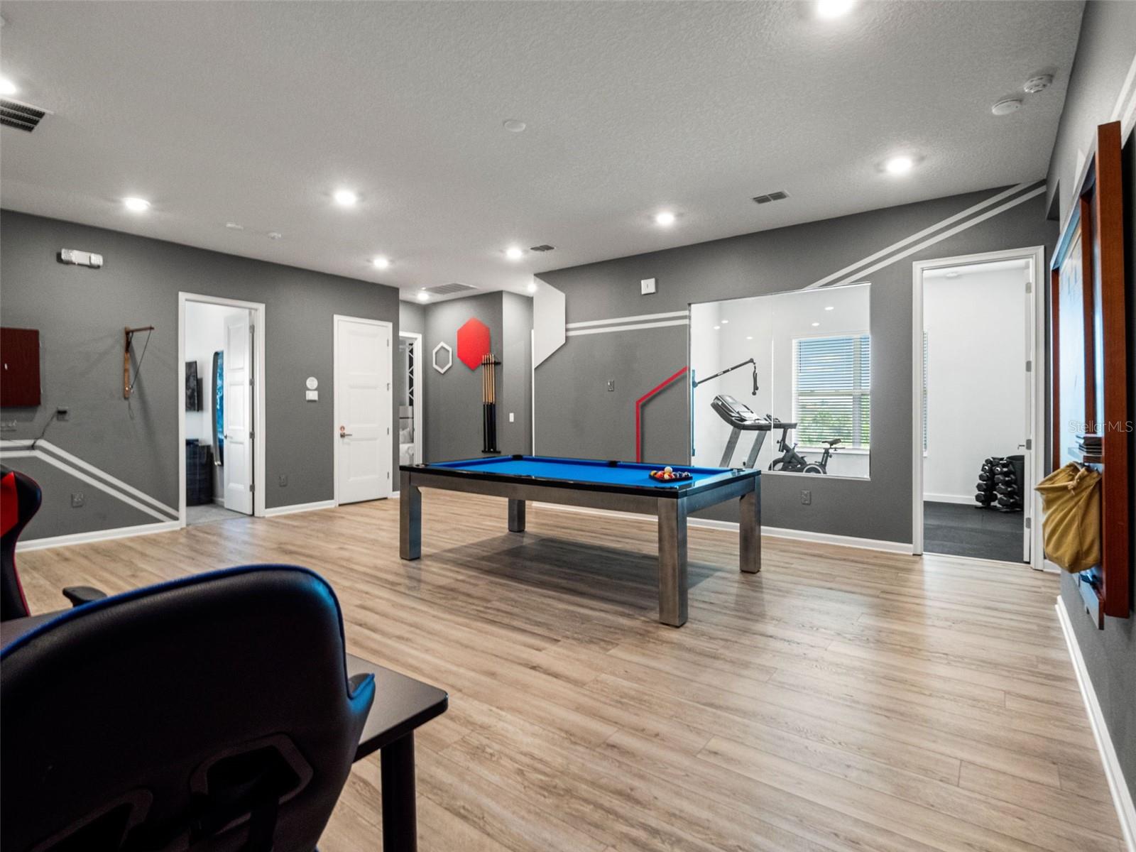 1660 OAK BLOSSOM DR