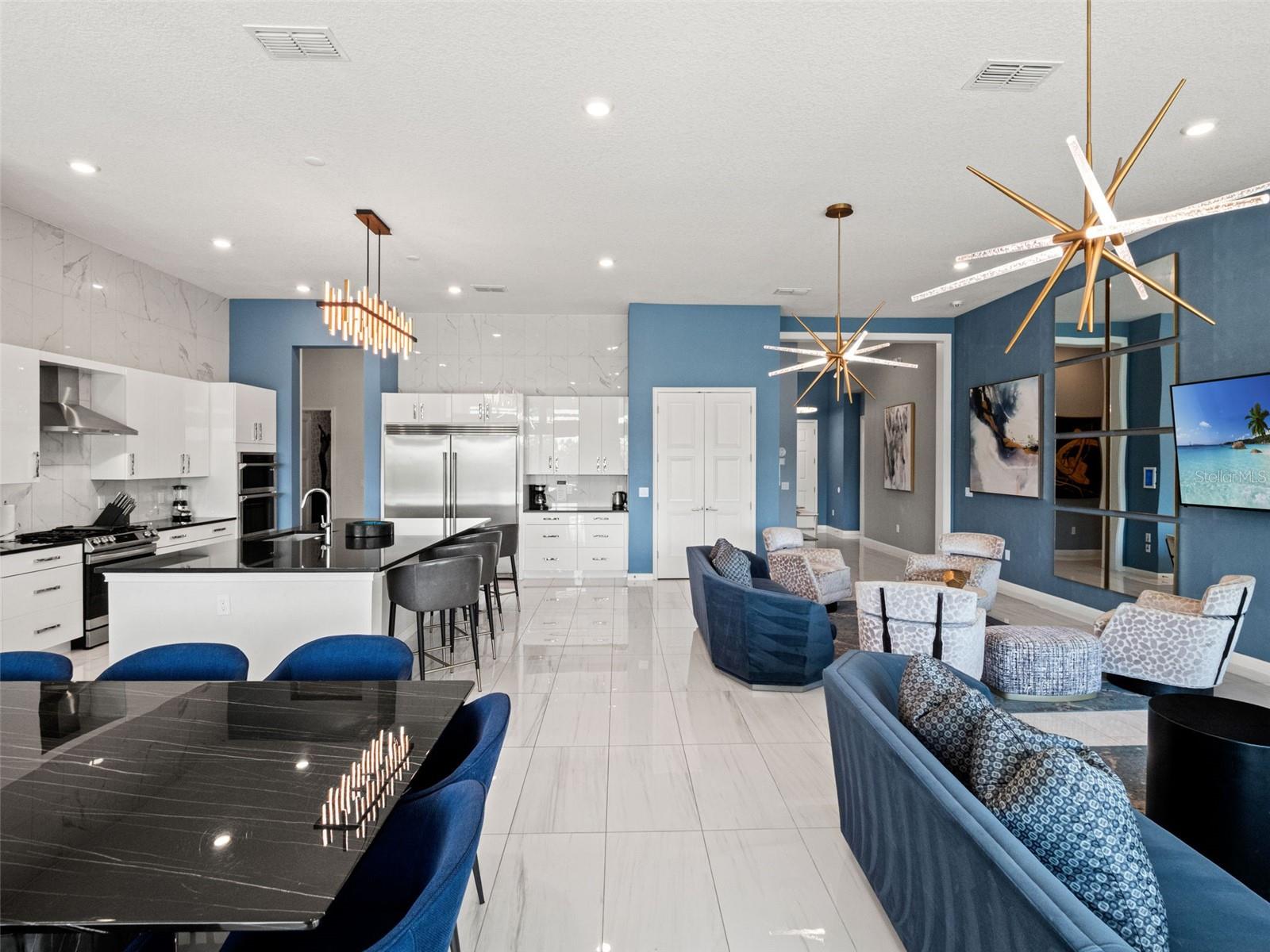 1660 OAK BLOSSOM DR