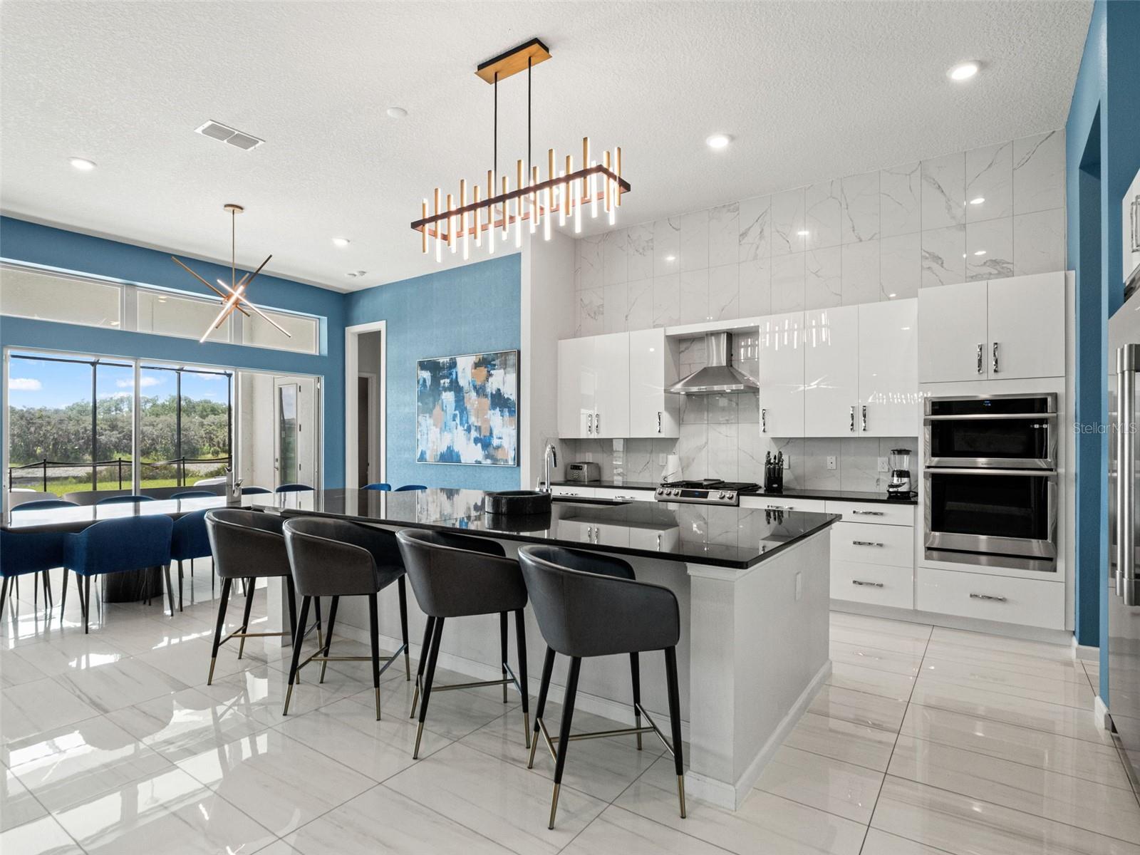 1660 OAK BLOSSOM DR