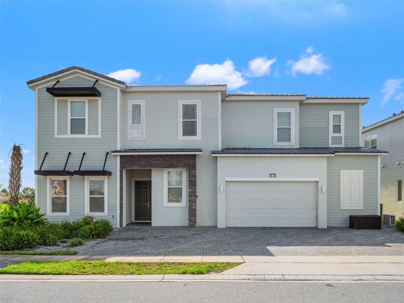 1660 OAK BLOSSOM DR